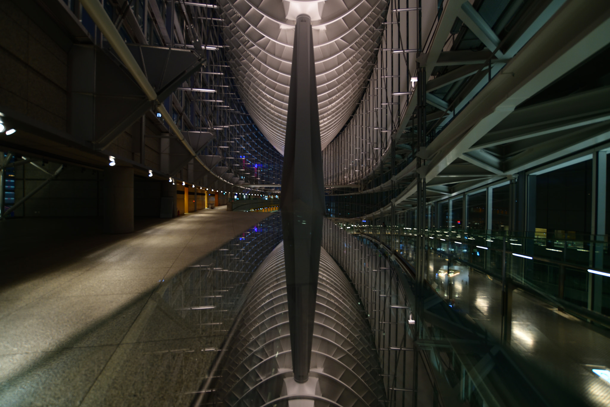 Nikon AF-S Nikkor 18-35mm F3.5-4.5G ED sample photo. Cocoon photography