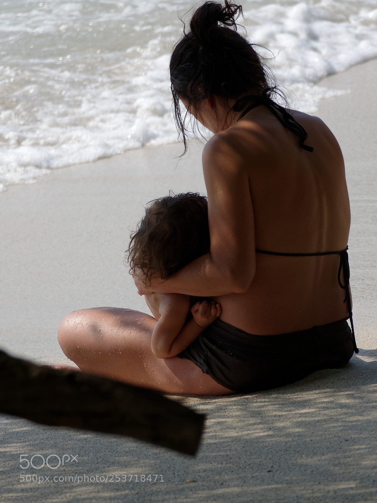 Panasonic Lumix DMC-FZ1000 sample photo. Madonna of ko samed photography