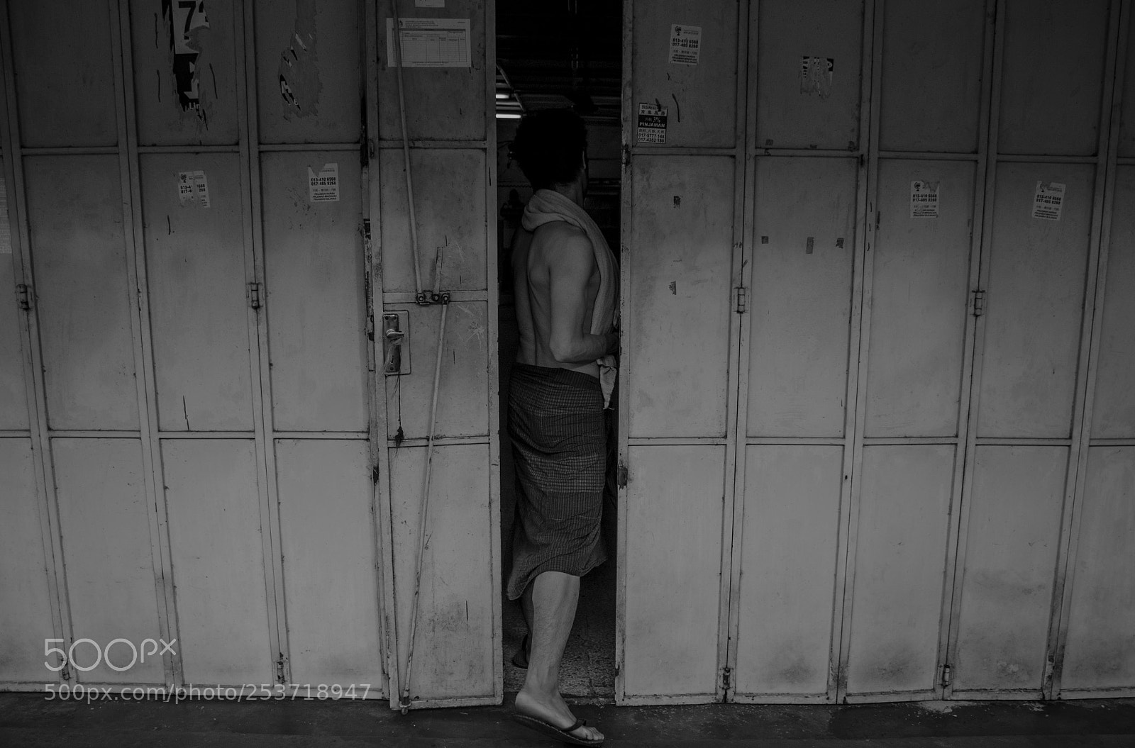 Nikon D7000 sample photo. Closing photography