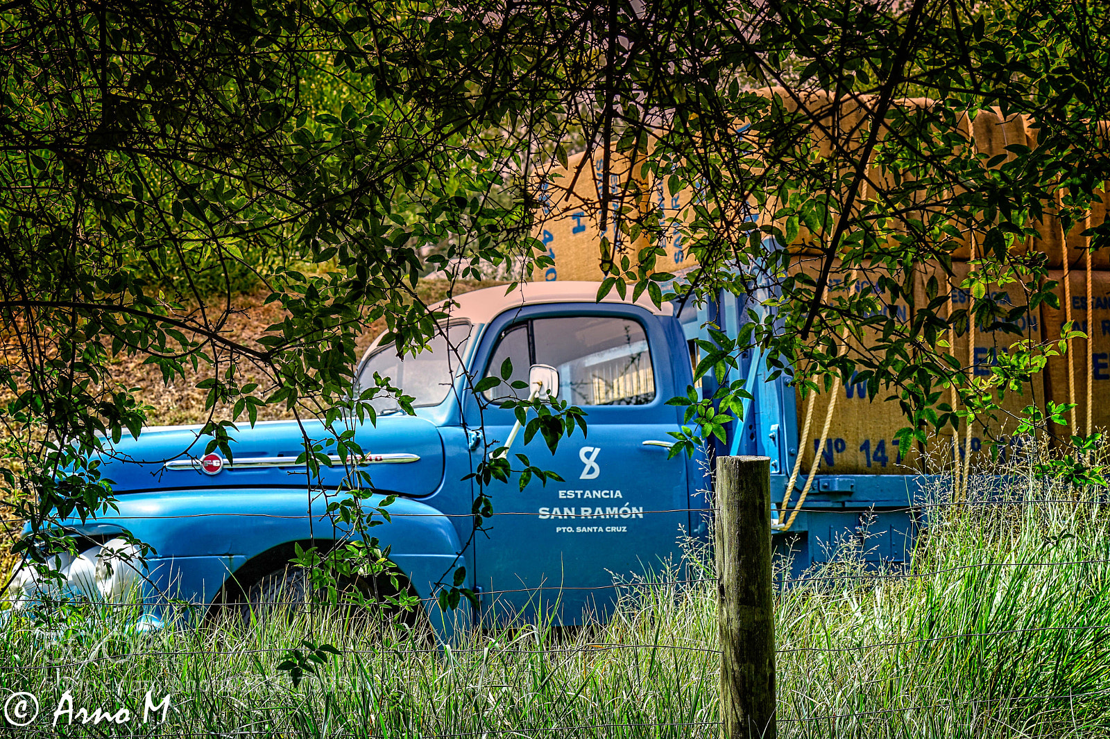 Sony a7 II sample photo. The old truck in photography