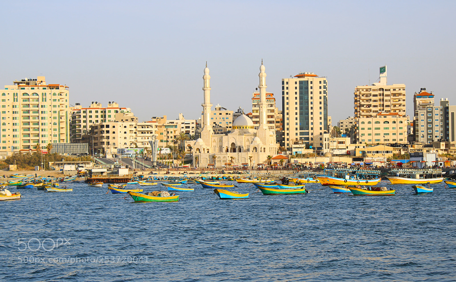 Canon EOS 750D (EOS Rebel T6i / EOS Kiss X8i) sample photo. Port of gaza photography