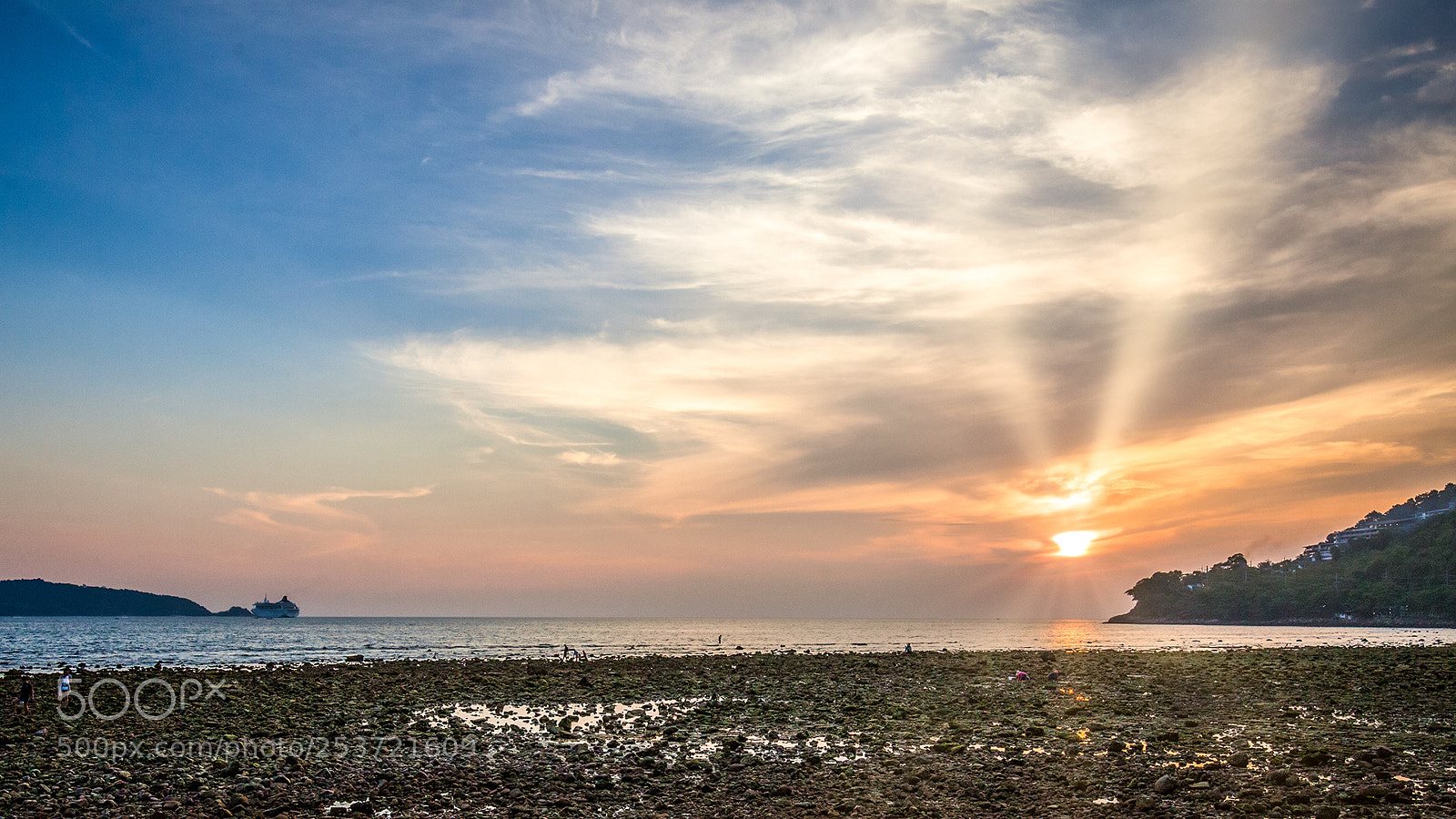 Canon EOS 5D Mark II sample photo. Ebb tide in patong photography