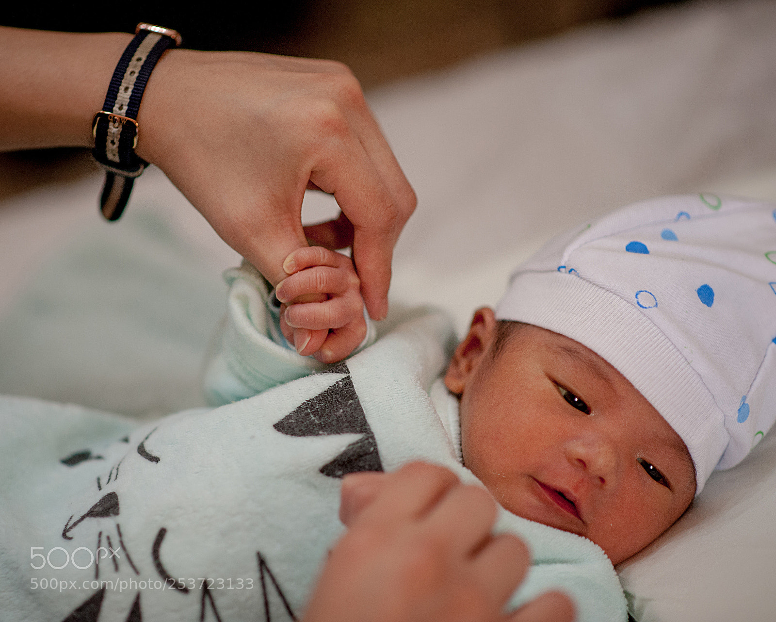 Nikon D700 sample photo. Hands photography