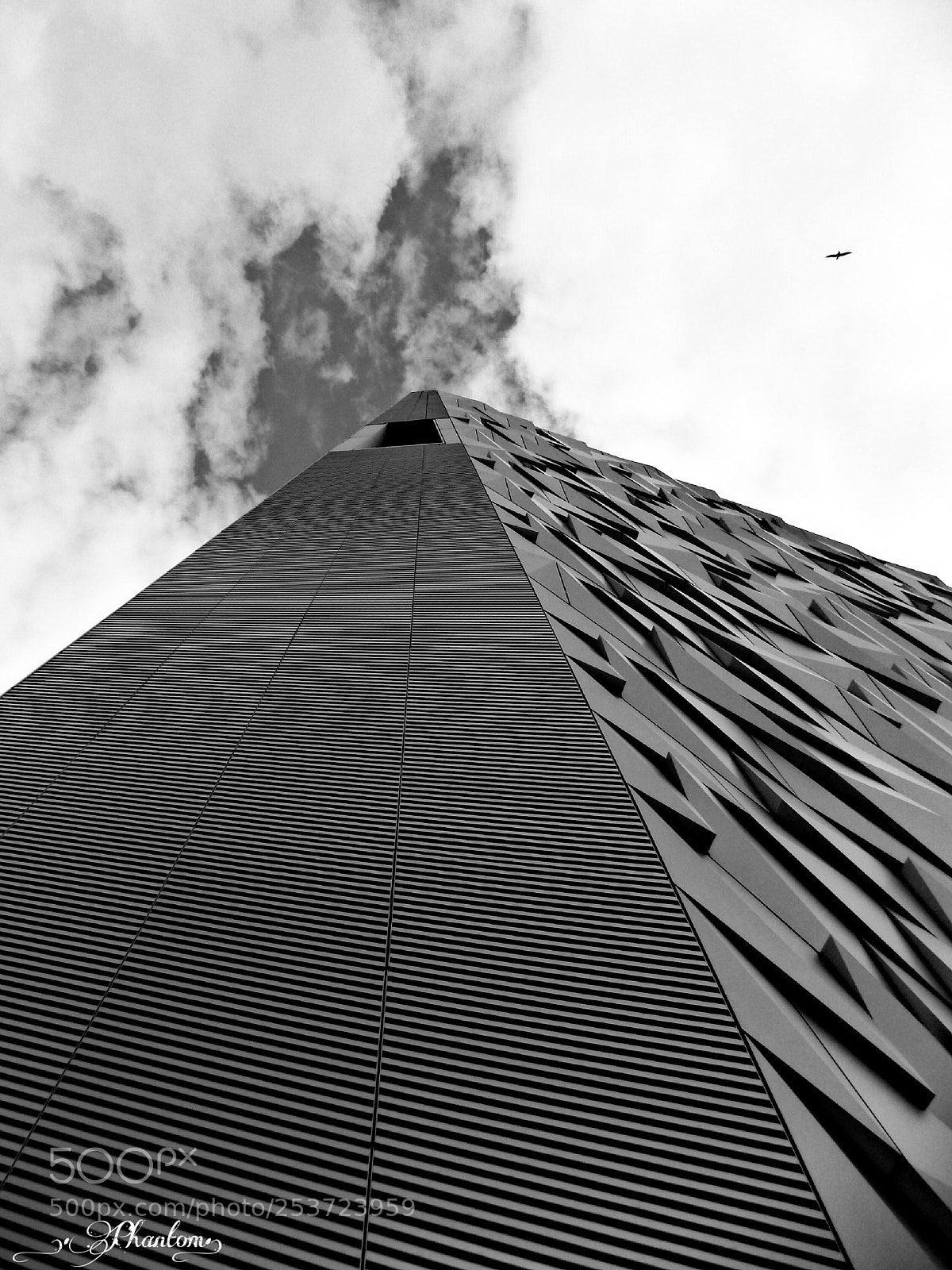 Nikon COOLPIX L330 sample photo. Titanic museum photography