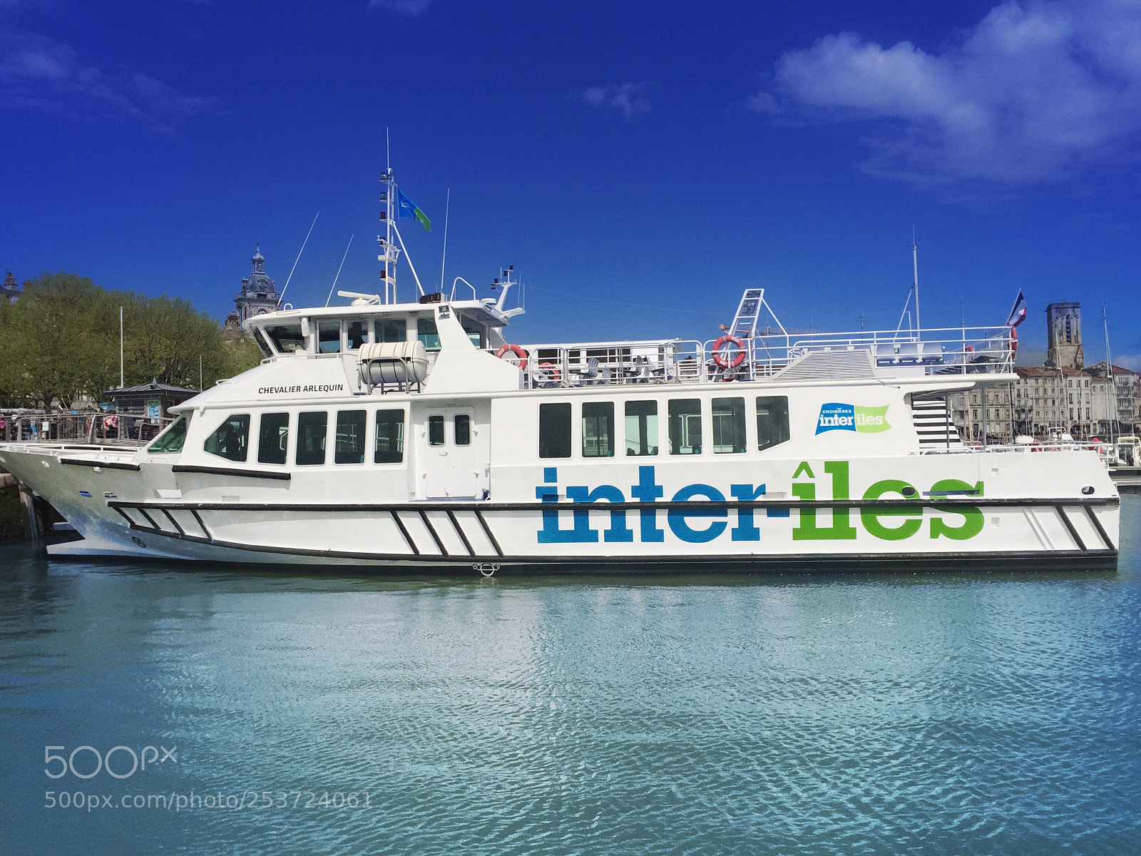 Apple iPhone 6 sample photo. Tourist yacht  photography