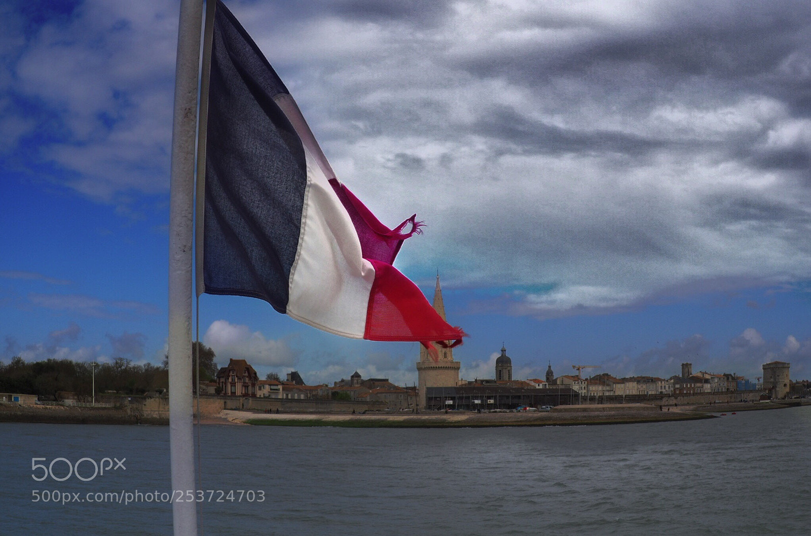 Olympus OM-D E-M10 II sample photo. La rochelle, france photography