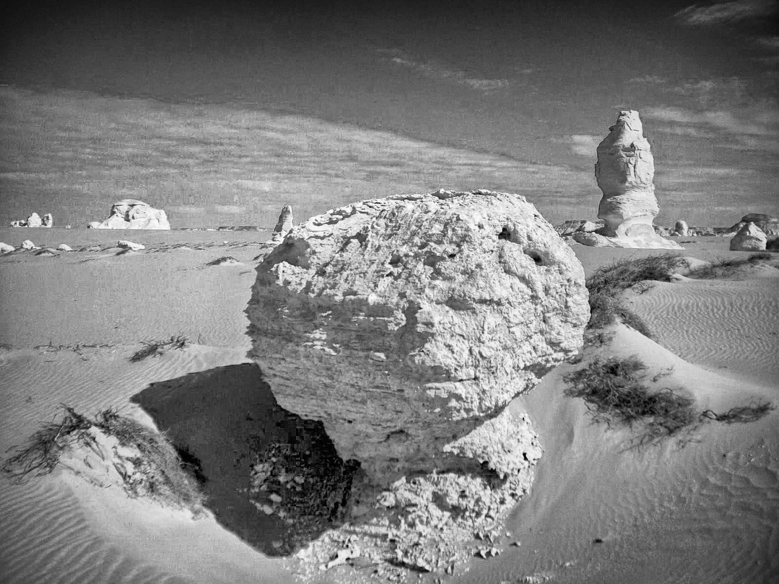 Pentax OPTIO E40 sample photo. Egypte  le désert blanc photography