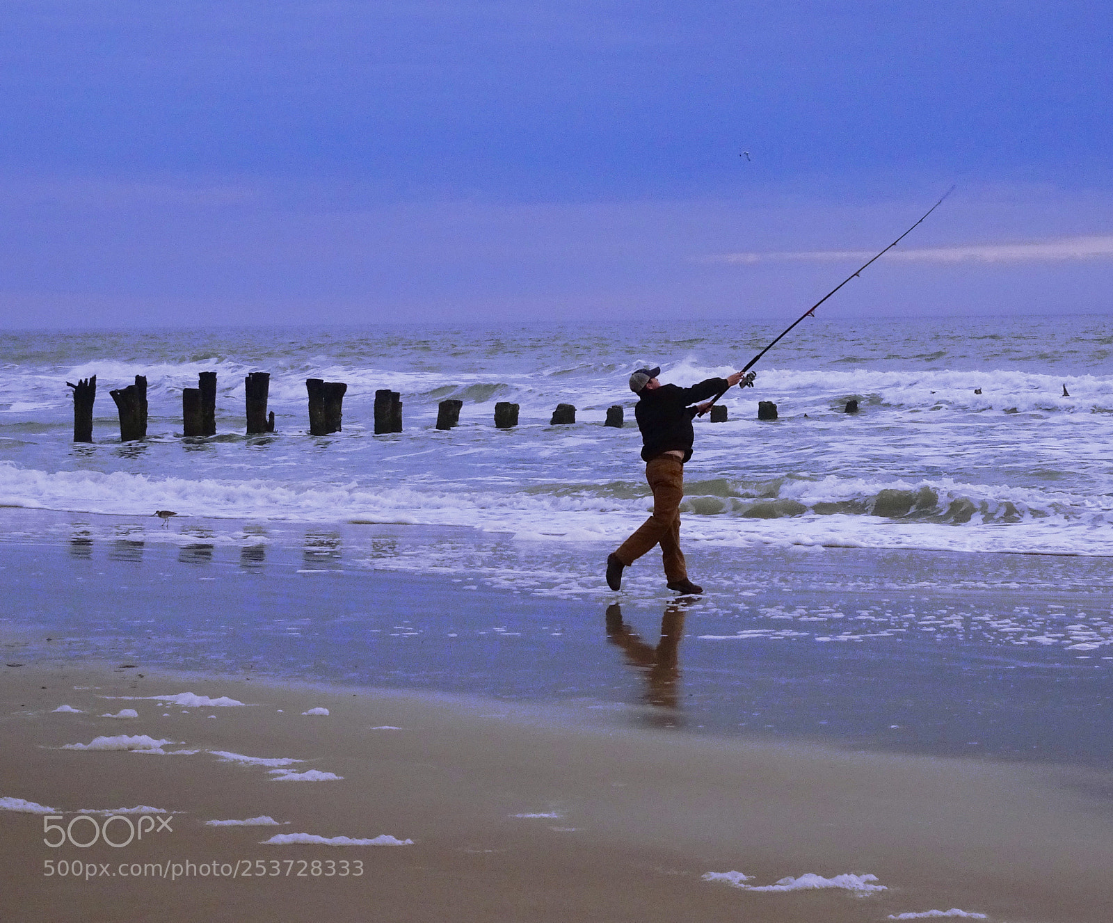 Sony Cyber-shot DSC-HX90V sample photo. Casting the bait photography