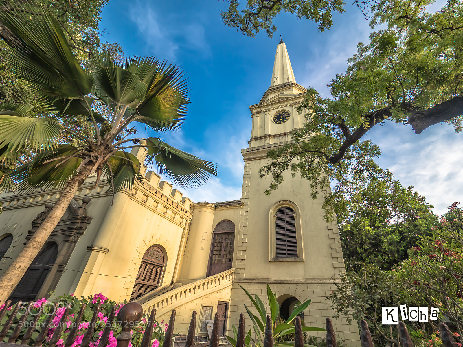 Olympus OM-D E-M5 II sample photo. St mary's church photography
