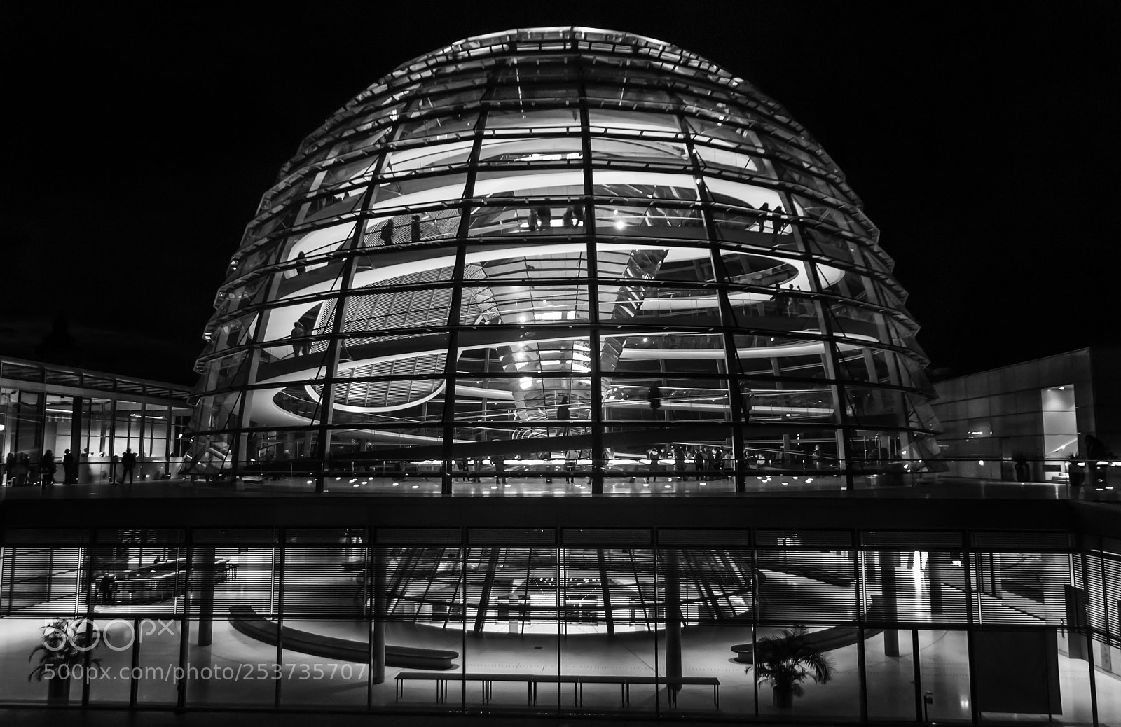 Nikon D300S sample photo. Reichstag dome photography
