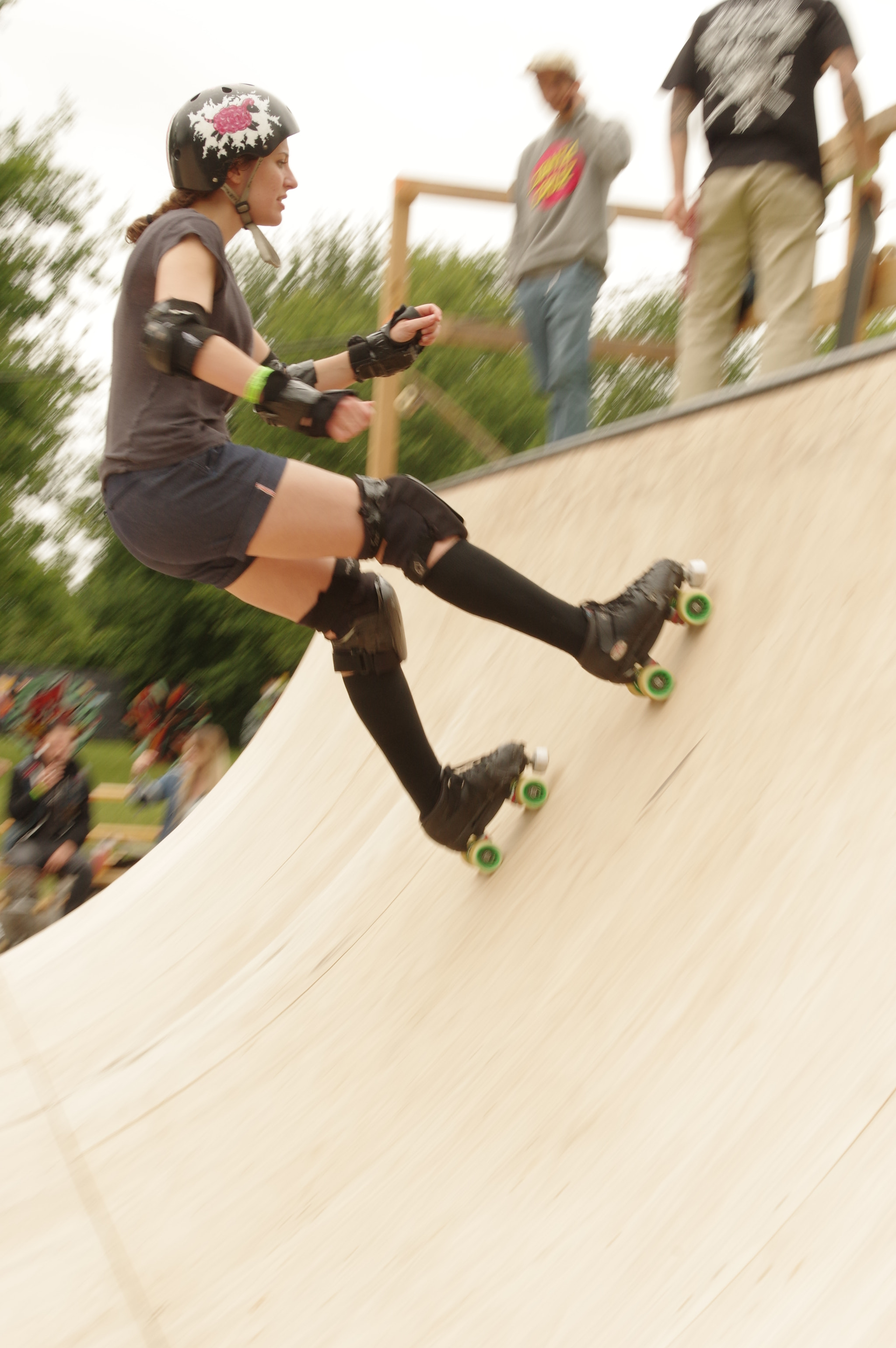 Pentax smc DA 18-270mm F3.5-6.3 ED SDM sample photo. Funambule du velo et du skate photography