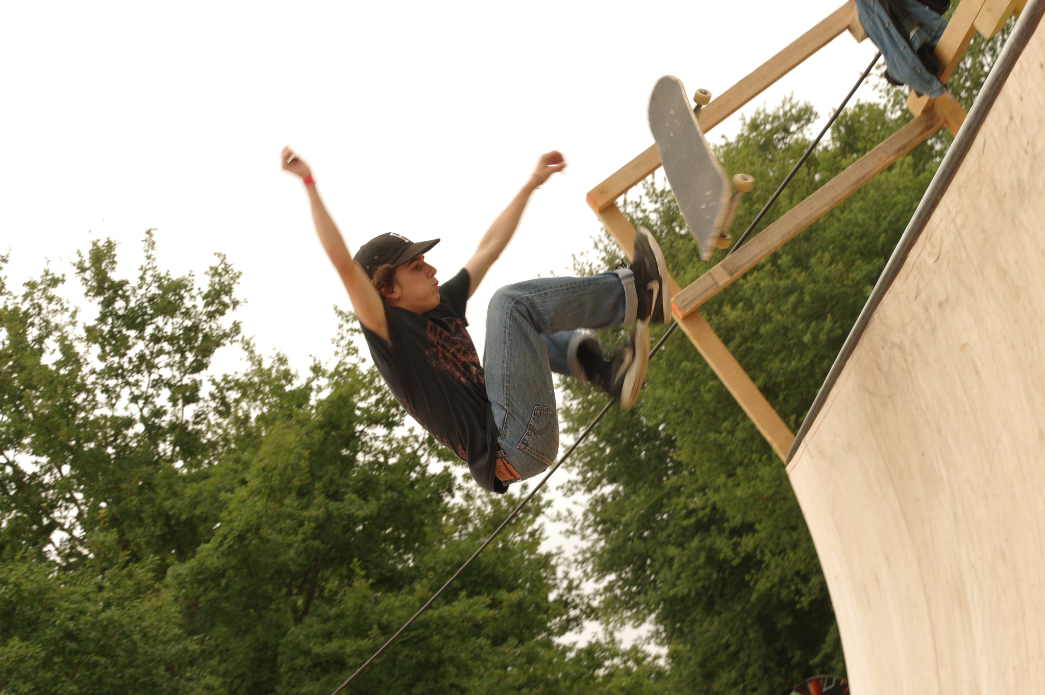 Pentax K-3 II + Pentax smc DA 18-270mm F3.5-6.3 ED SDM sample photo. Funambule du velo et du skate photography