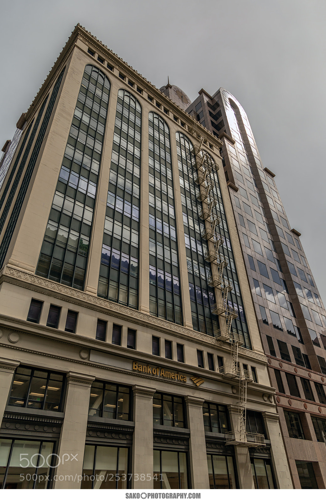 Canon EOS 5D Mark IV sample photo. Bank of america building photography