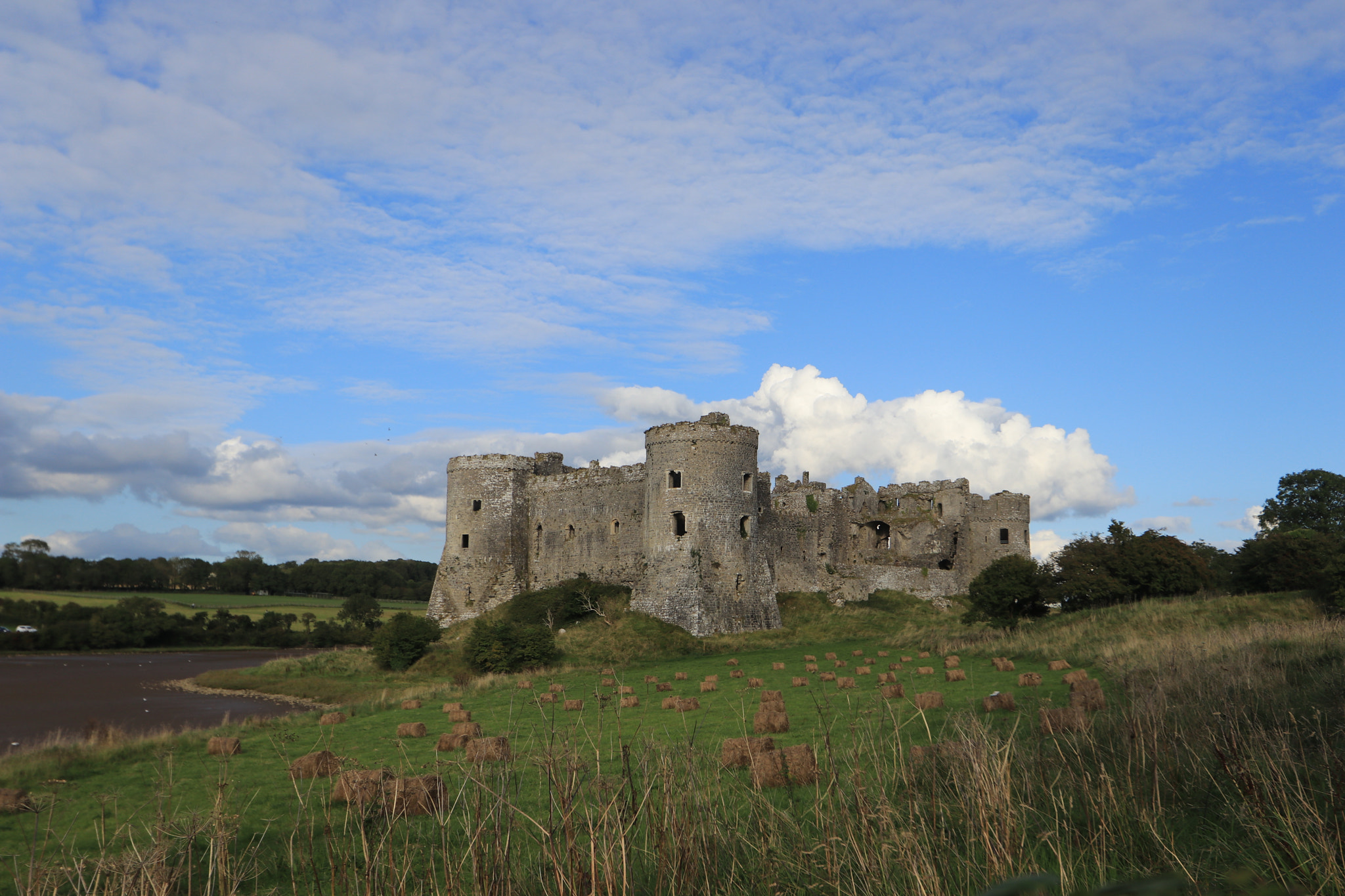 Canon EF-S 10-22mm F3.5-4.5 USM sample photo. Castillo de carew (gales) reino unido photography