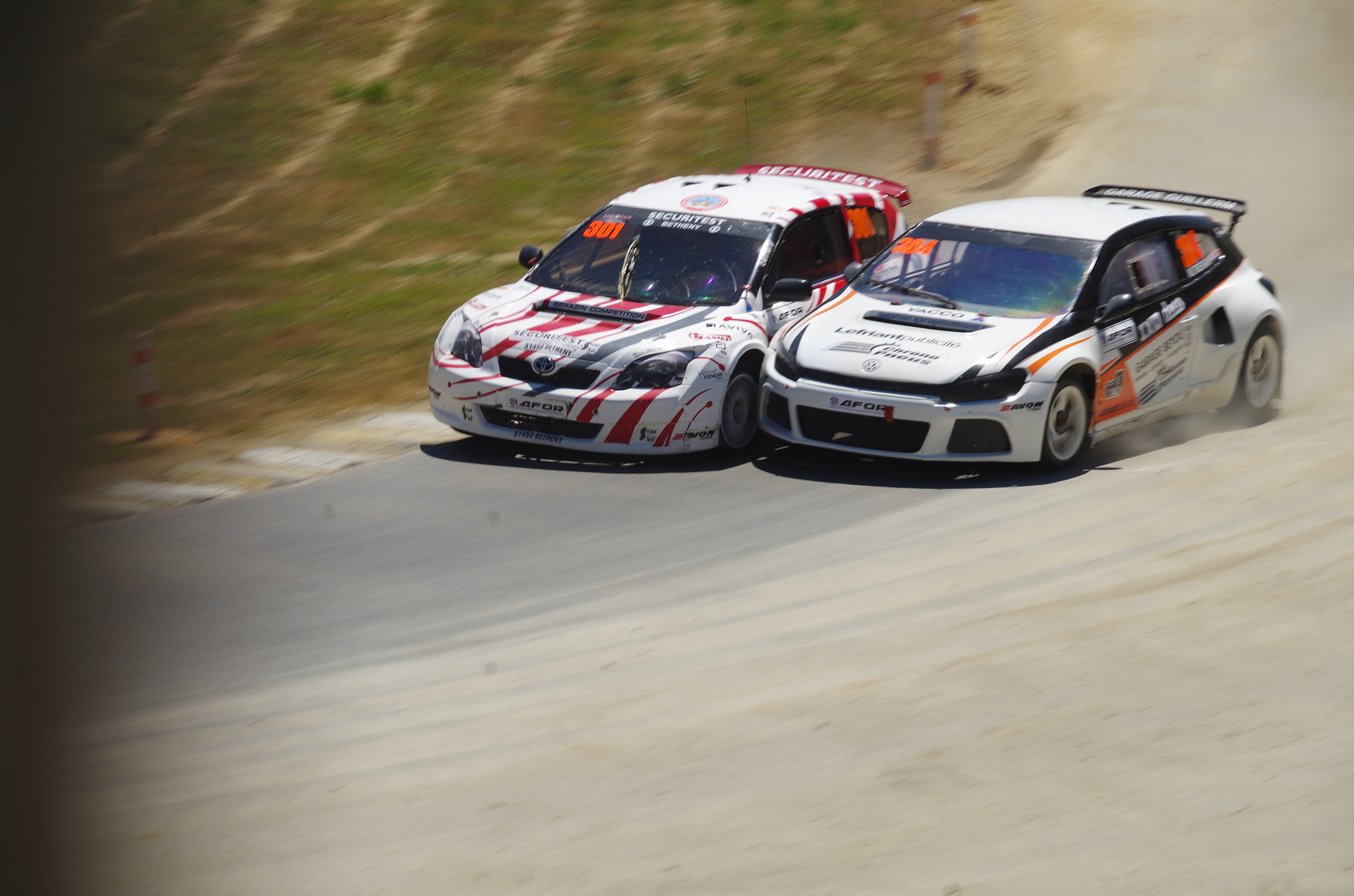 Pentax K-30 + Pentax smc DA 18-270mm F3.5-6.3 ED SDM sample photo. Les fous du volant - rallye cross photography