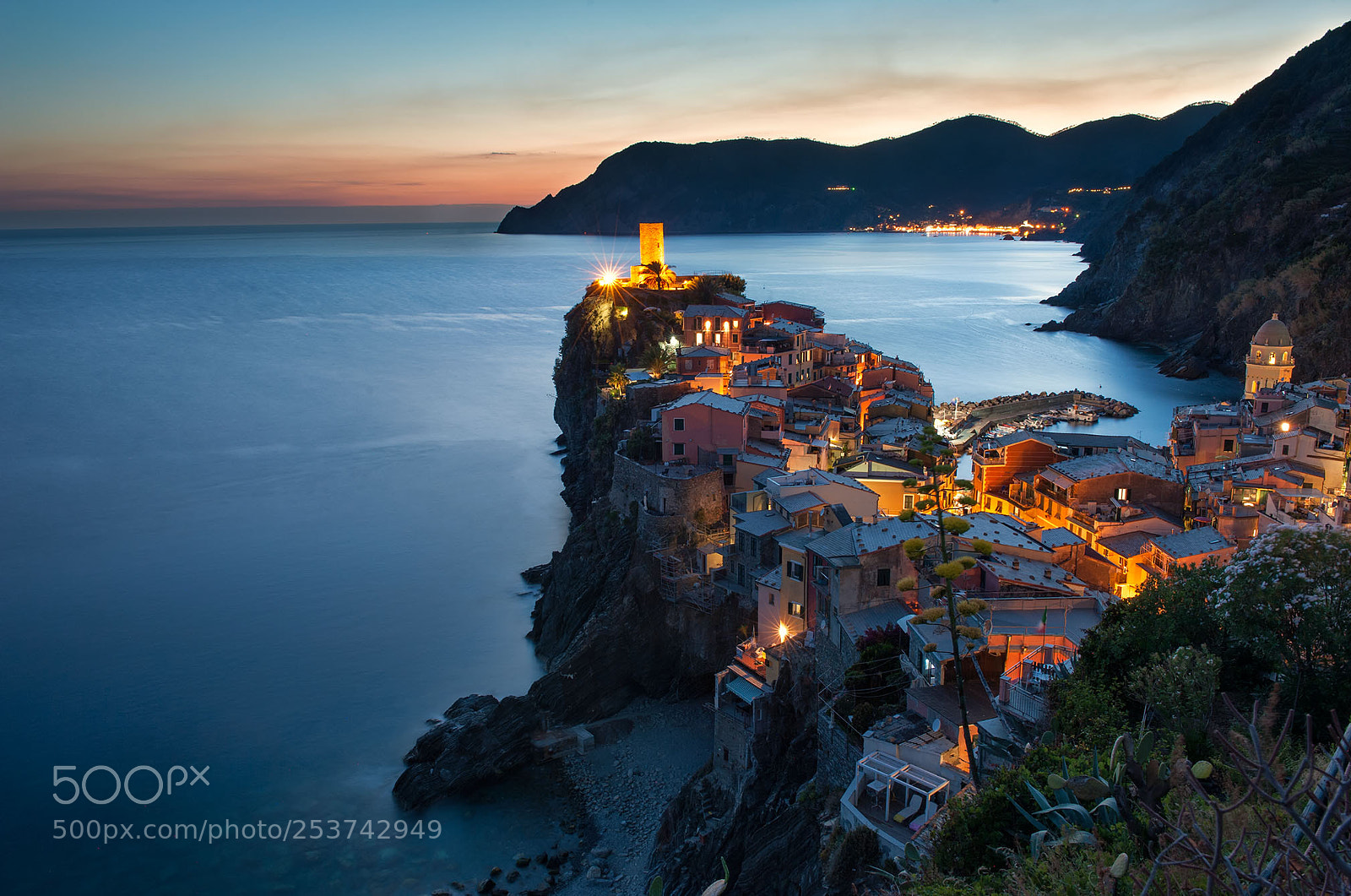 Nikon D700 sample photo. Vernazza sunset photography