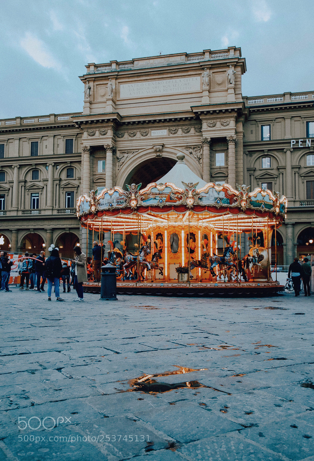 Canon EOS 1200D (EOS Rebel T5 / EOS Kiss X70 / EOS Hi) sample photo. Blue hour in florence  photography
