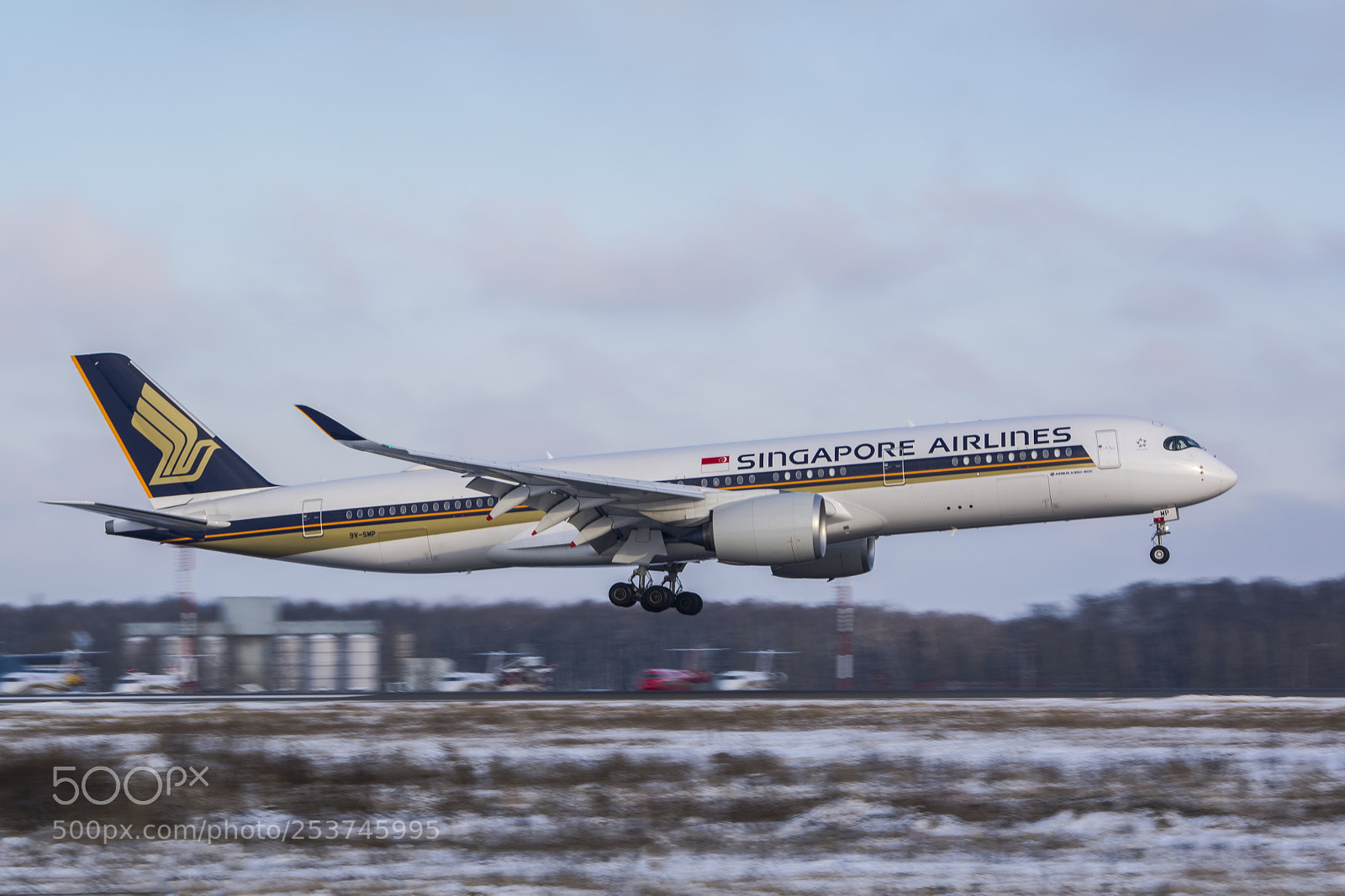 Nikon D5200 sample photo. Airbus a350 photography