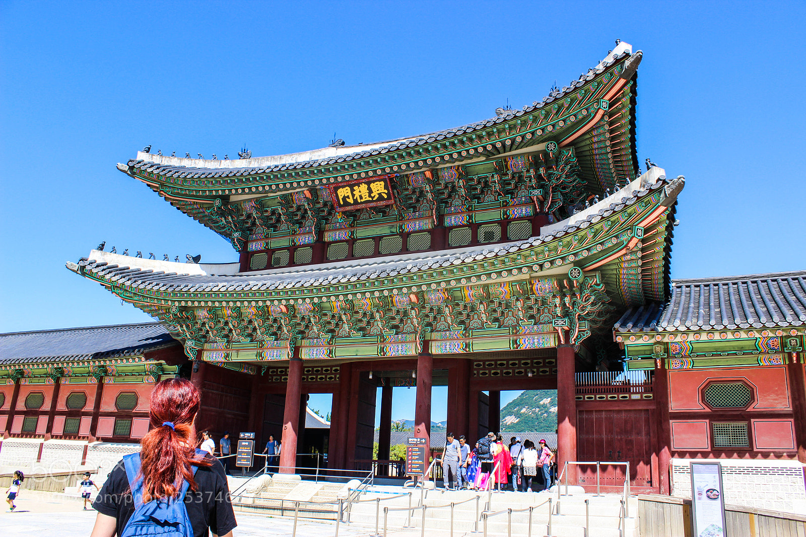 Canon EOS 600D (Rebel EOS T3i / EOS Kiss X5) sample photo. Gyeongbokgung palace gate photography