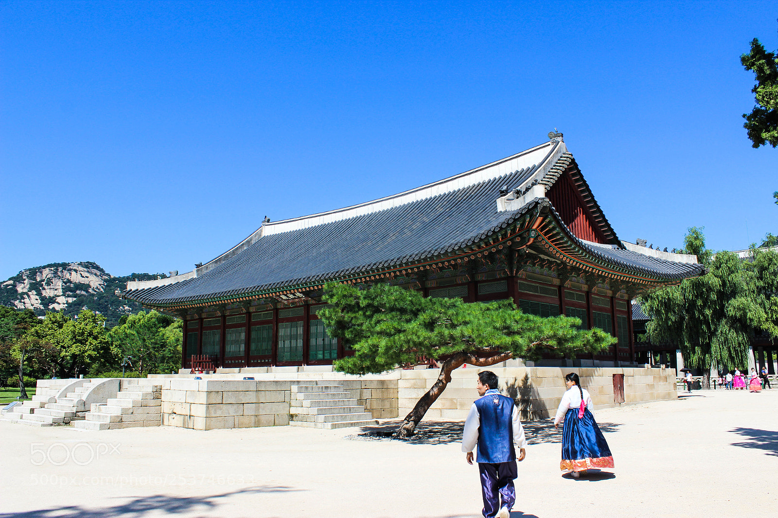 Canon EOS 600D (Rebel EOS T3i / EOS Kiss X5) sample photo. Gyeongbokgung palace photography
