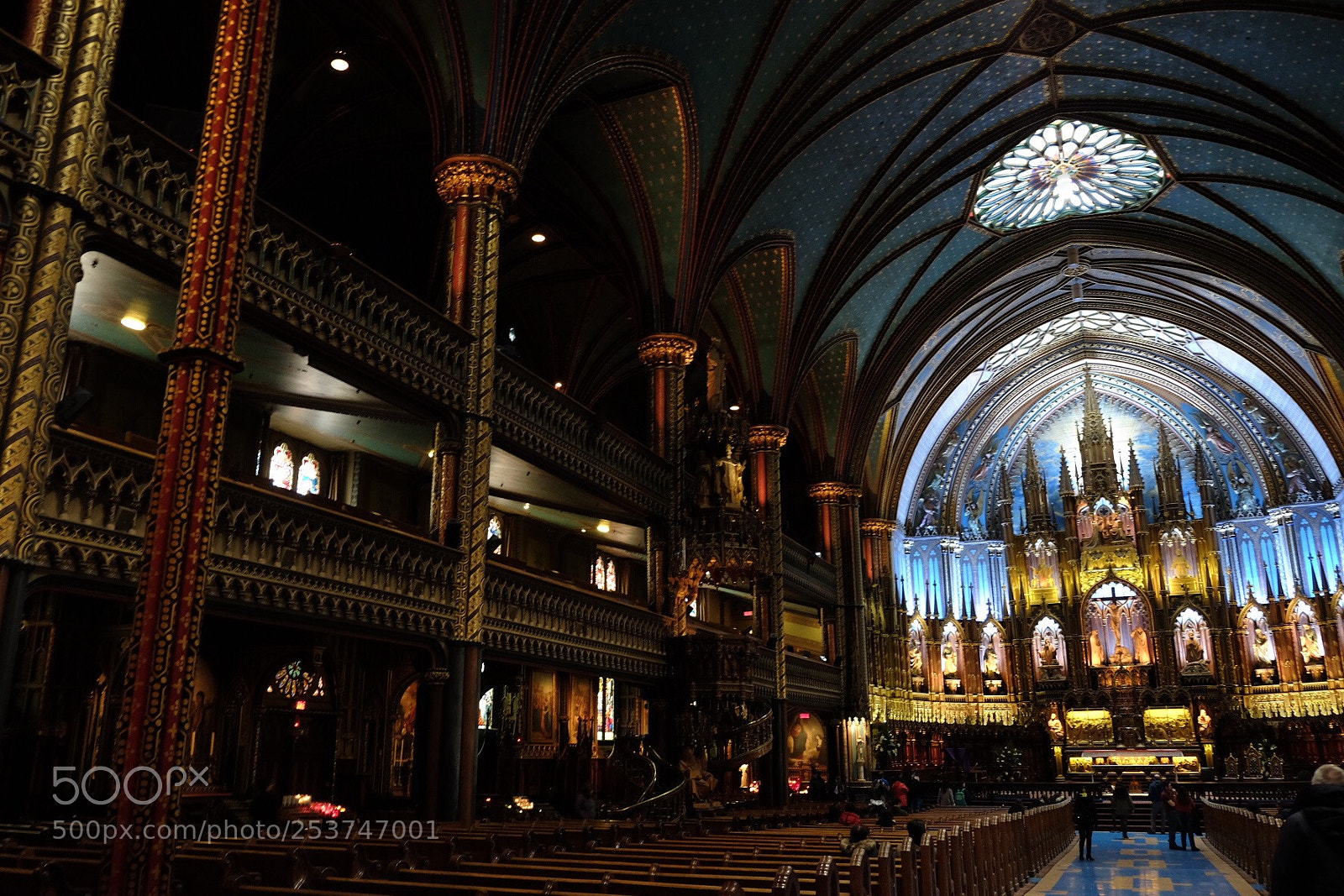 Fujifilm X-T10 sample photo. Basilica notre-dame photography