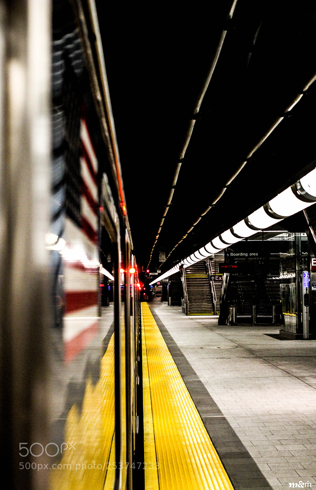 Canon EOS 600D (Rebel EOS T3i / EOS Kiss X5) sample photo. Metro nyc photography
