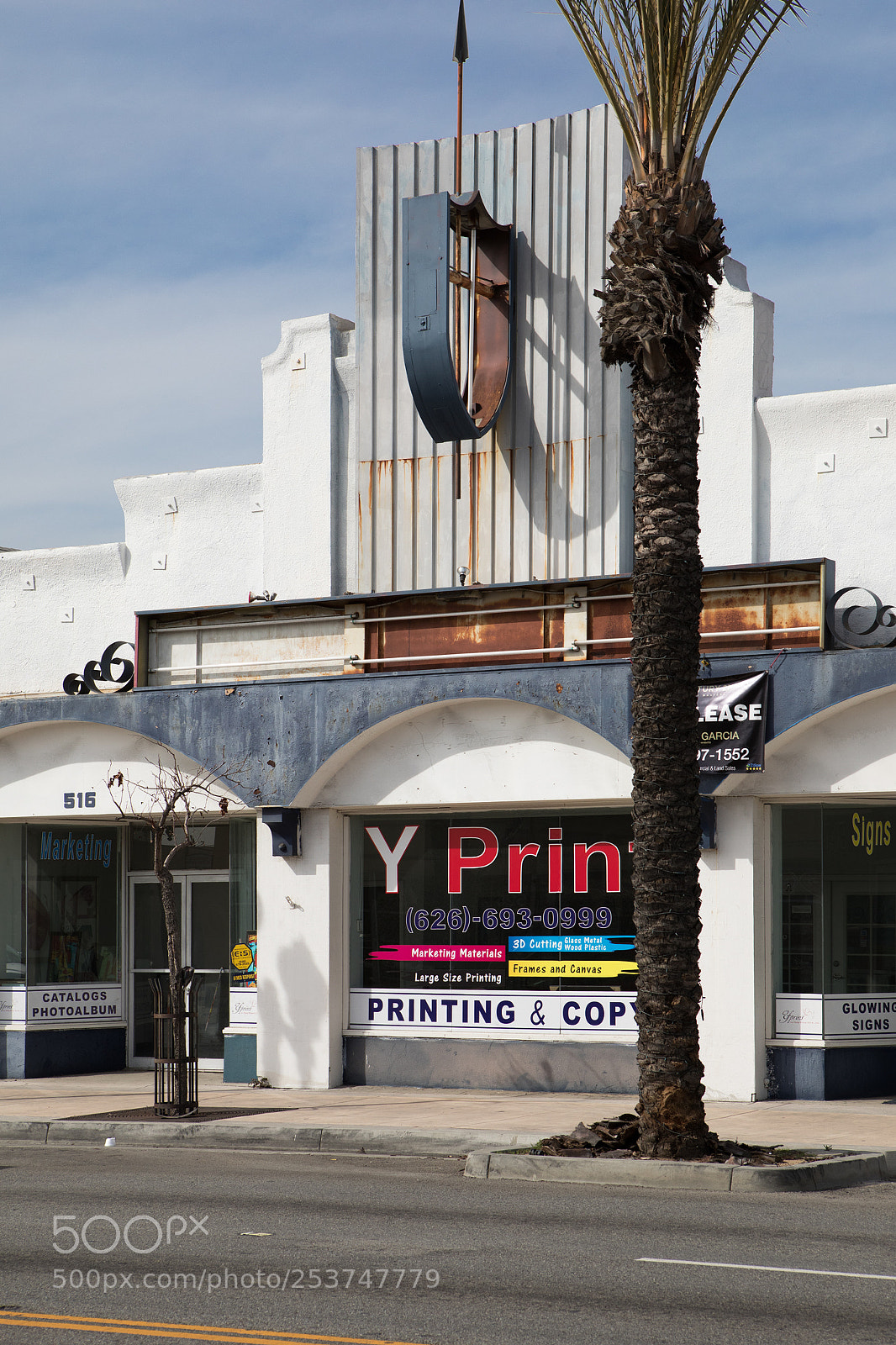 Canon EOS 5D Mark IV sample photo. Print shop for lease photography