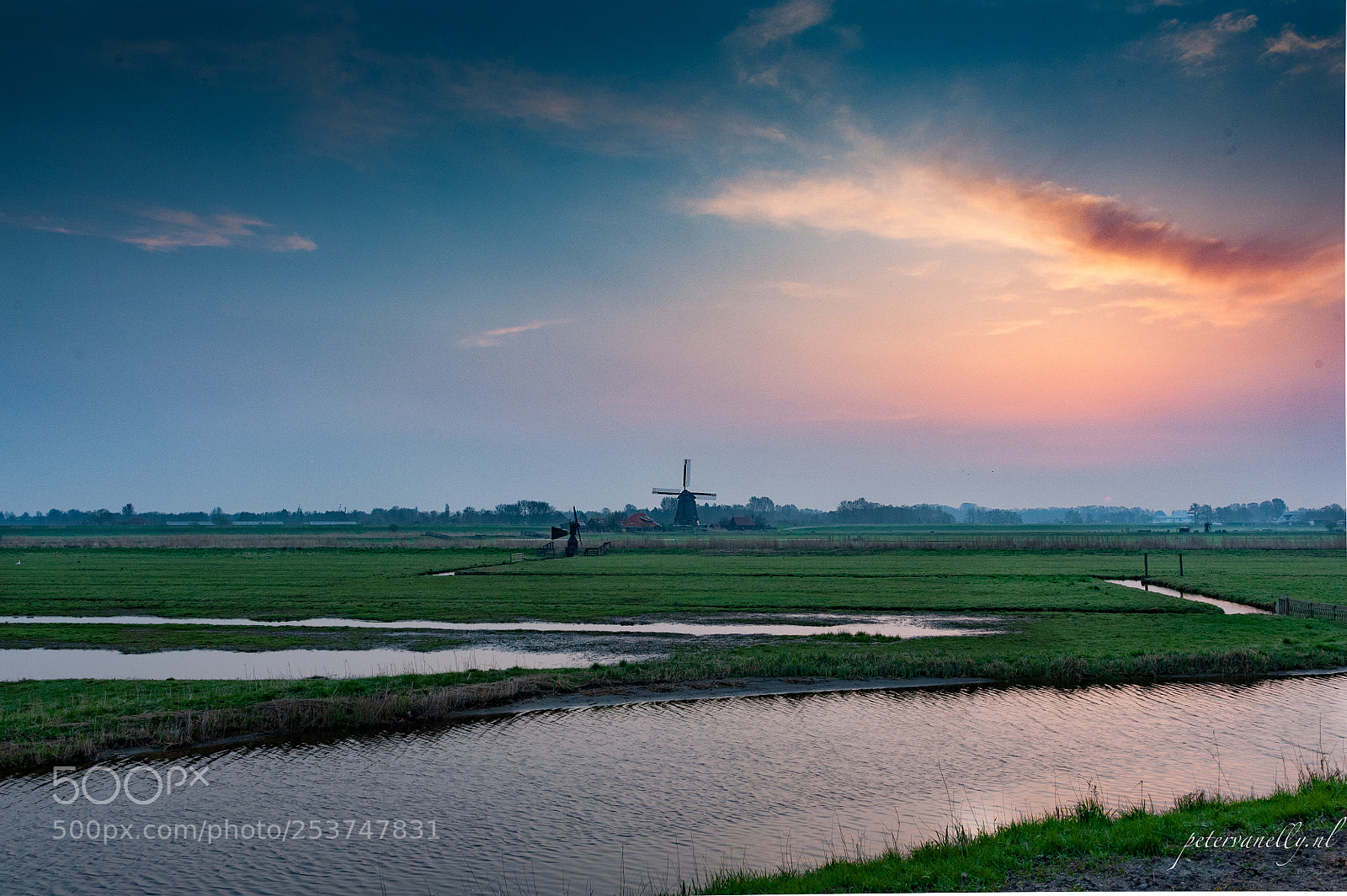 Nikon D700 sample photo. Early in the morning photography