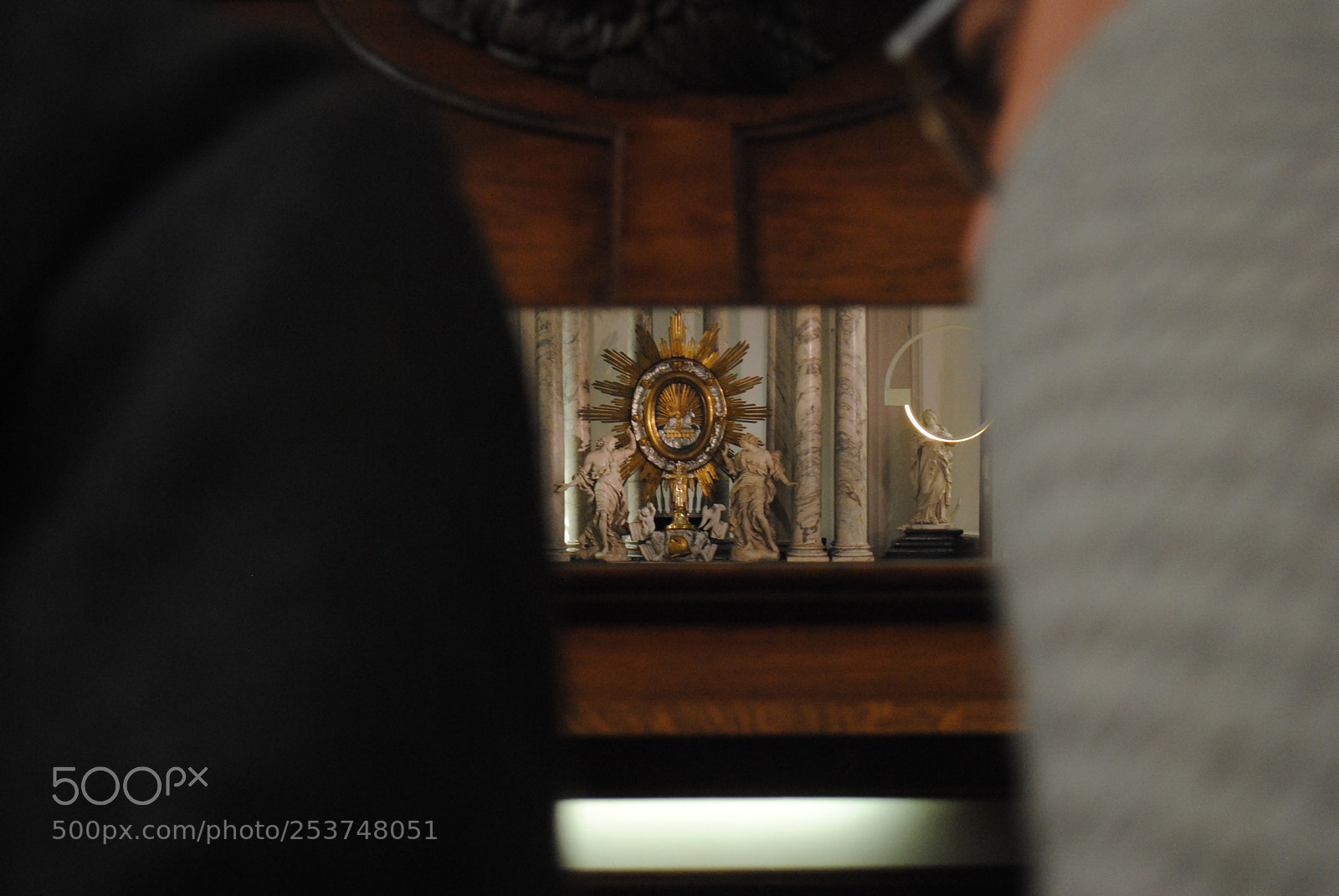 Nikon D3000 sample photo. Virga jesse basilica photography
