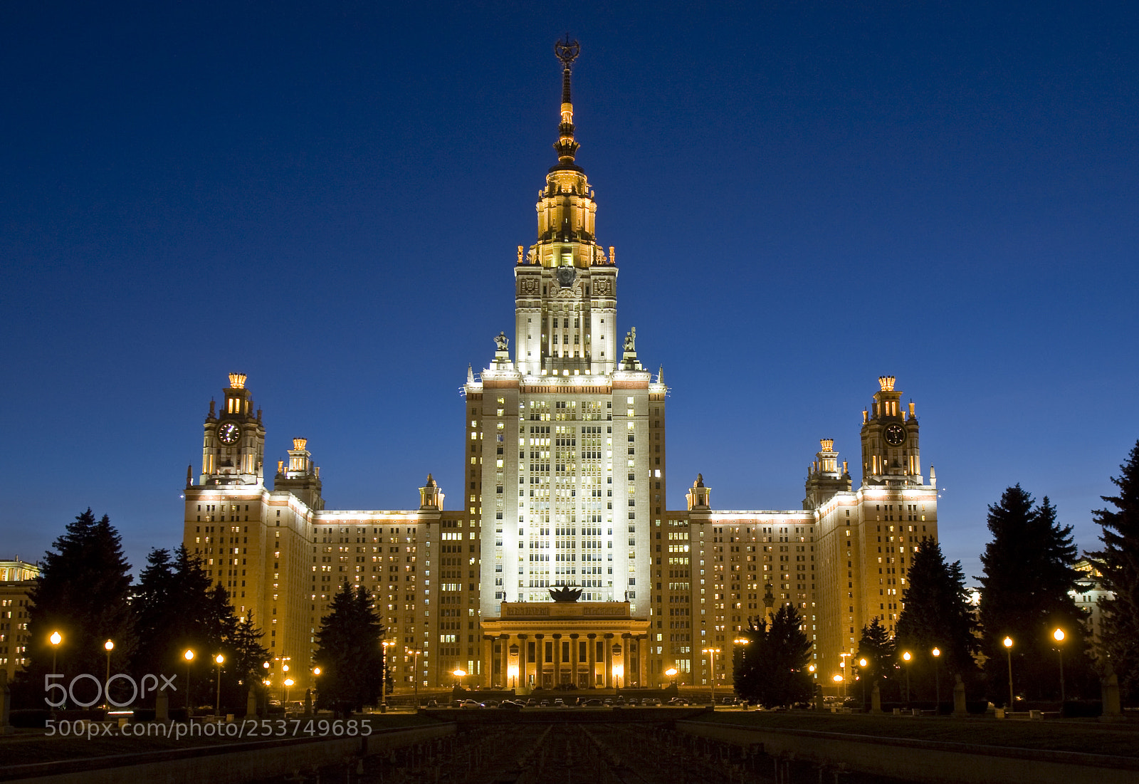 Canon EOS 450D (EOS Rebel XSi / EOS Kiss X2) sample photo. Moscow state university at photography