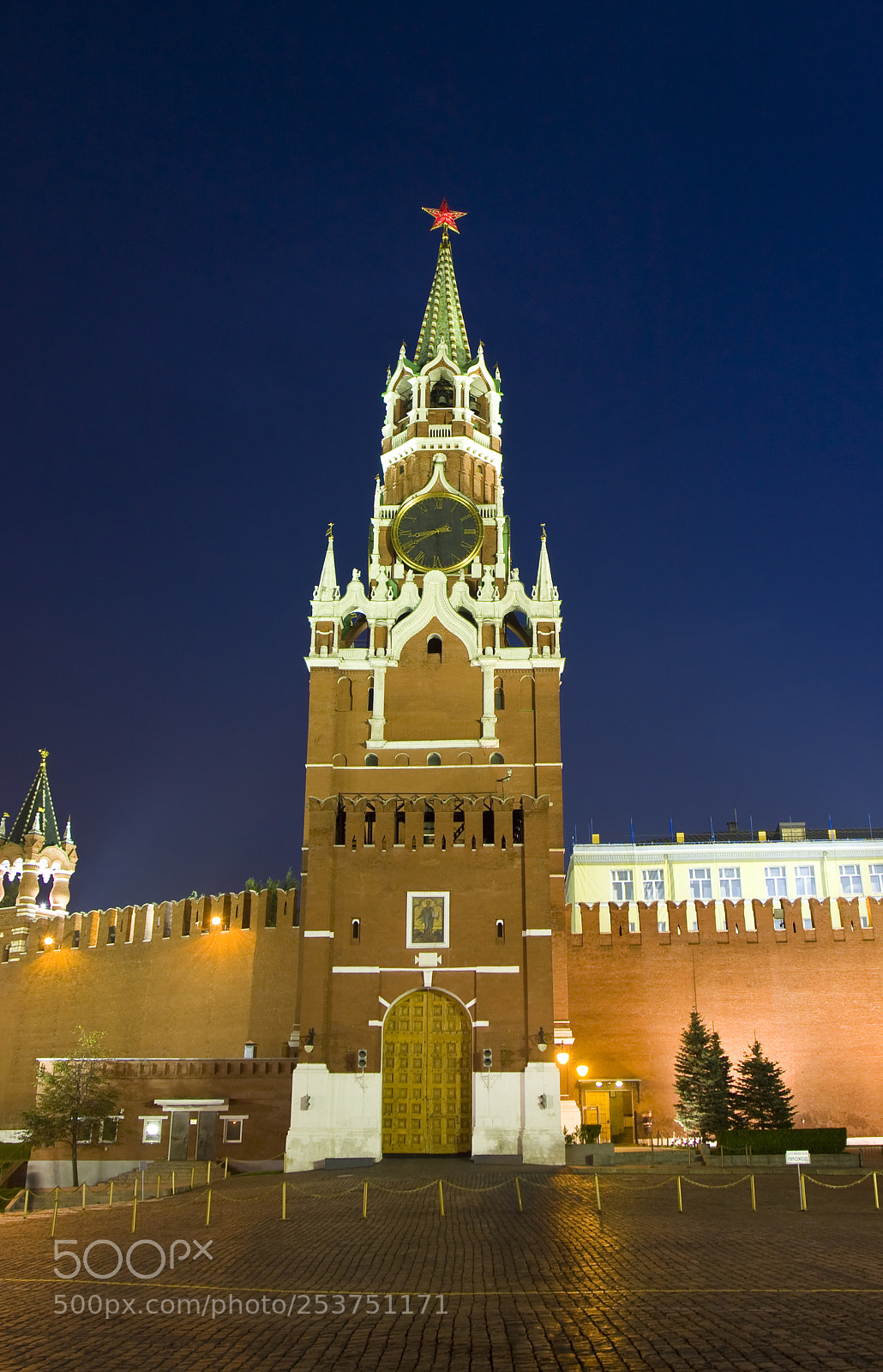 Canon EOS 450D (EOS Rebel XSi / EOS Kiss X2) sample photo. Moscow, spasskaya tower of photography
