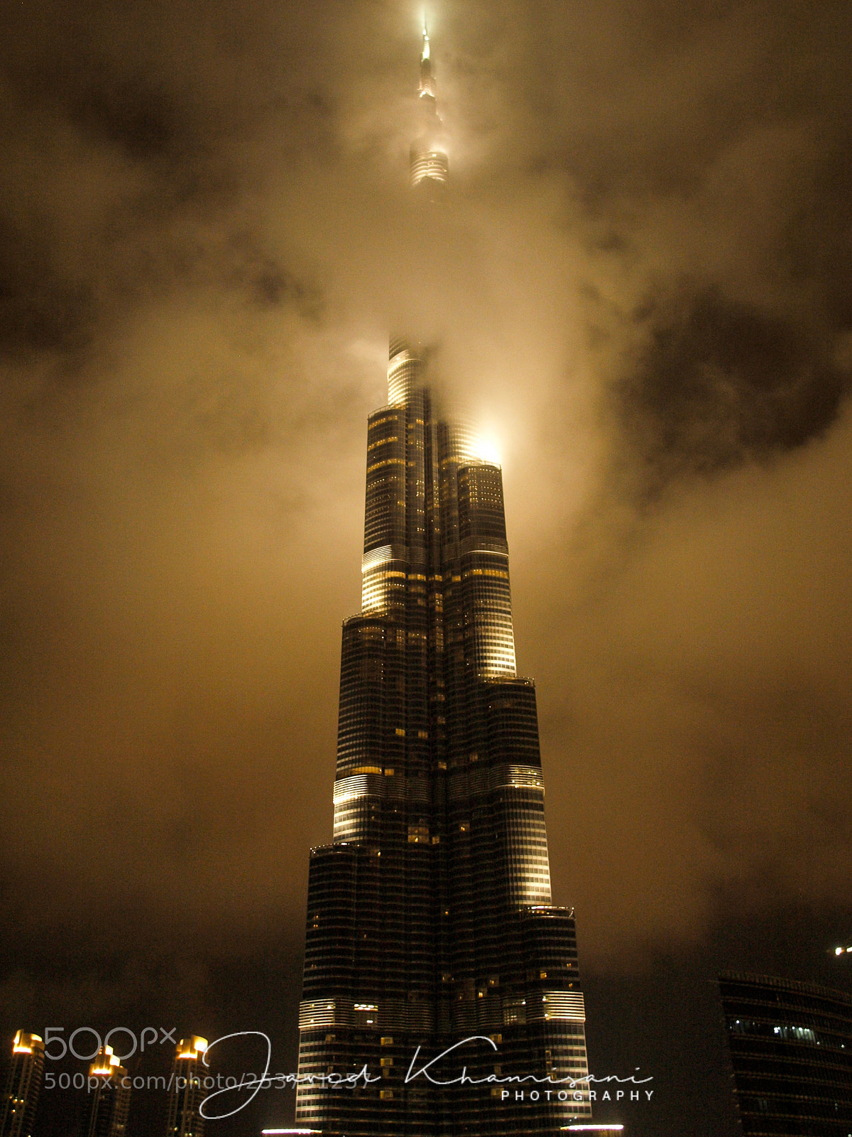 Olympus E-510 (EVOLT E-510) sample photo. Burj khalifa on cloud photography