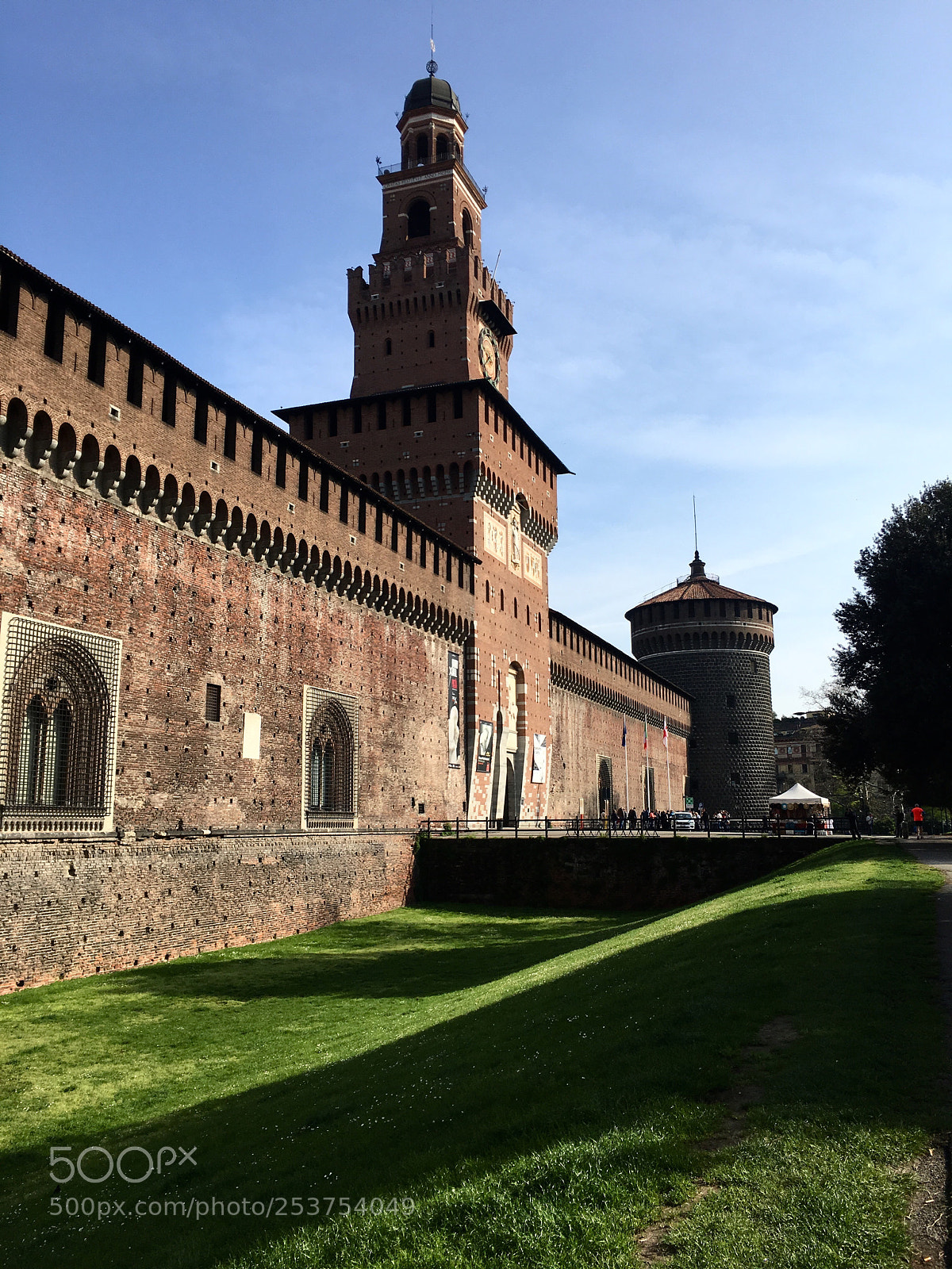 Apple iPhone 6s sample photo. Castello sforzesco photography