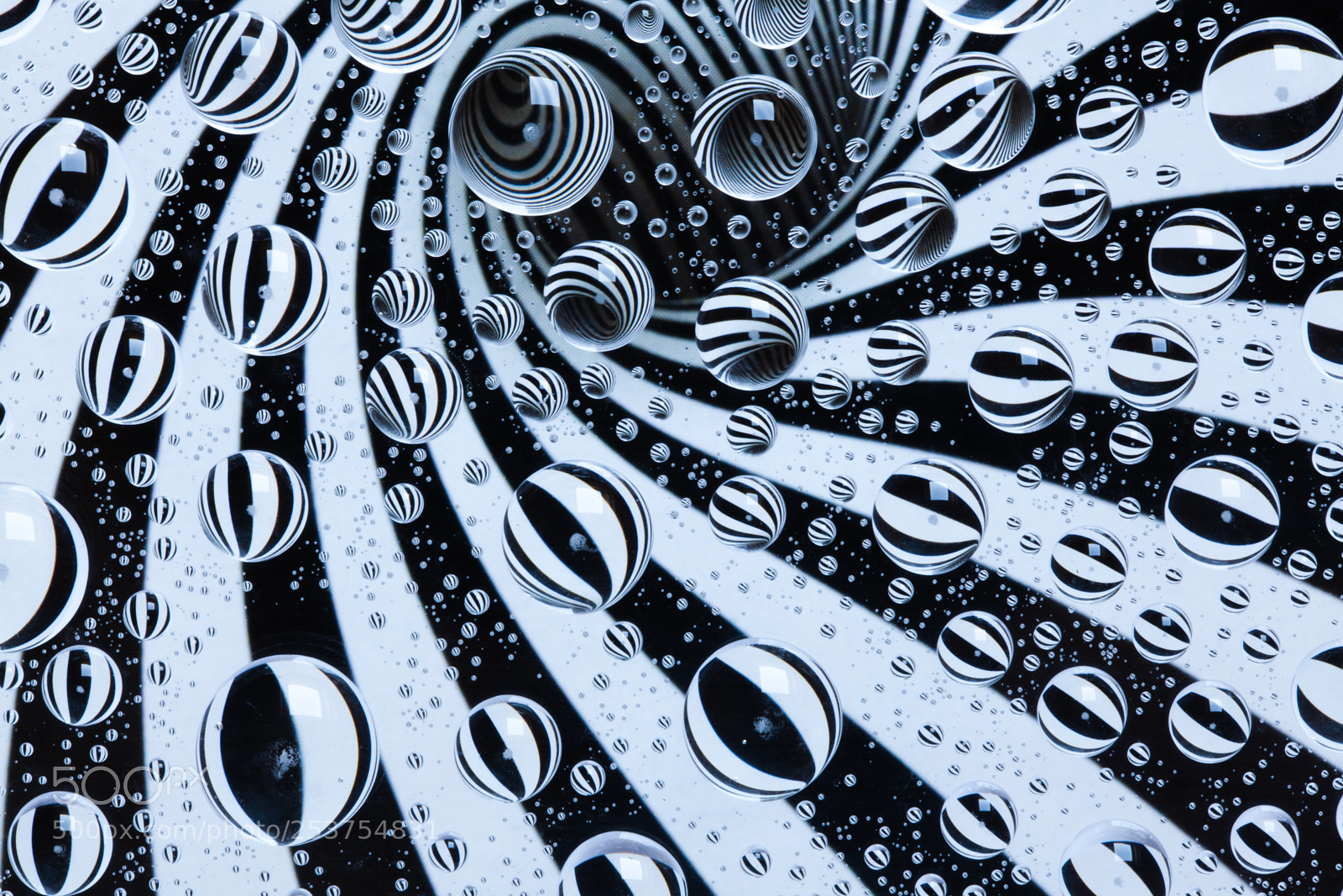 Canon EOS 5D Mark II sample photo. Water drops photography