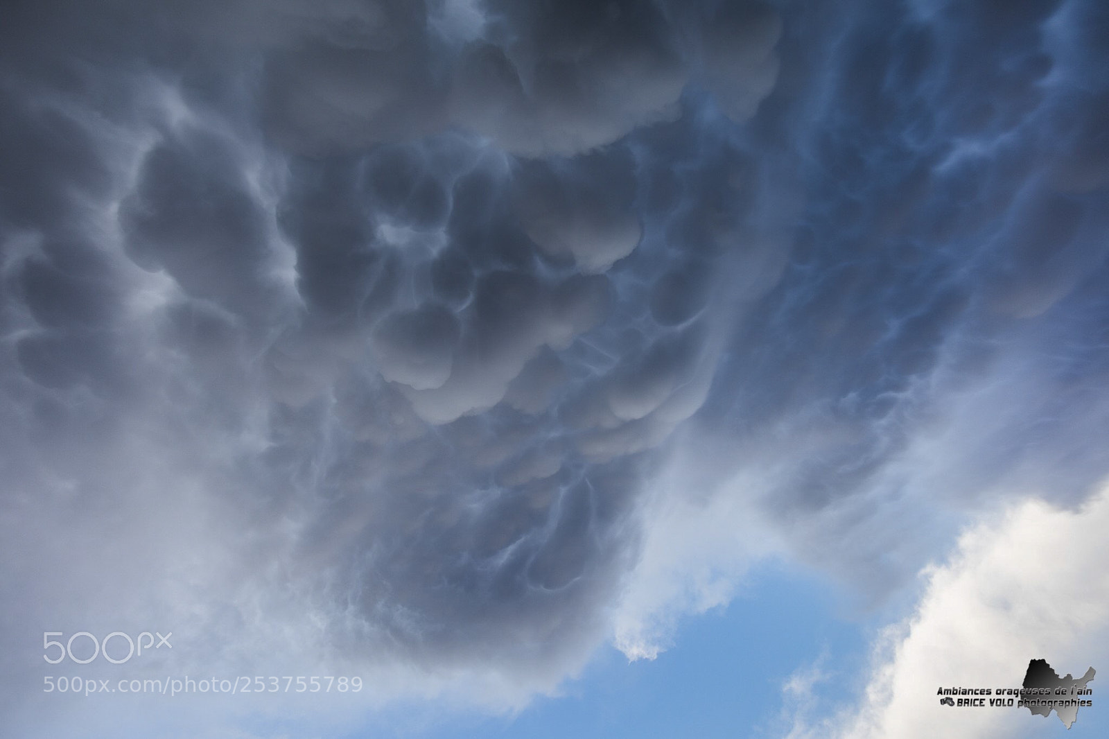 Canon EOS 5DS sample photo. Mammatus clouds photography