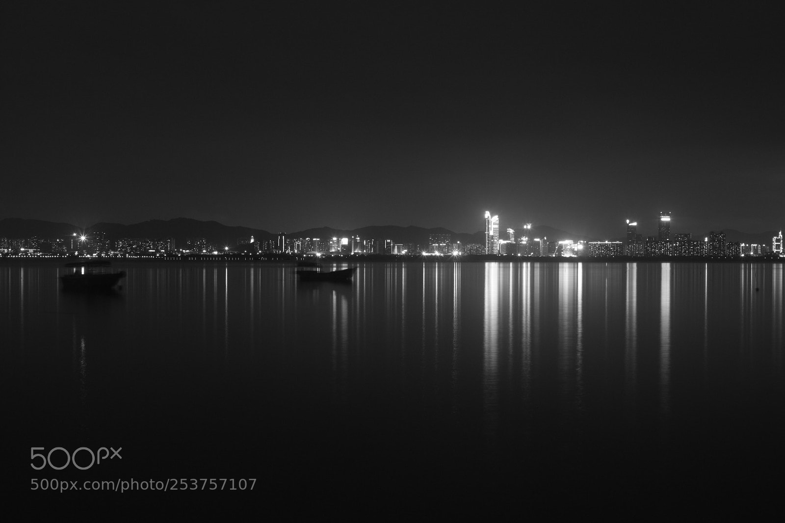 Canon EOS 500D (EOS Rebel T1i / EOS Kiss X3) sample photo. Boats in the night #5 photography