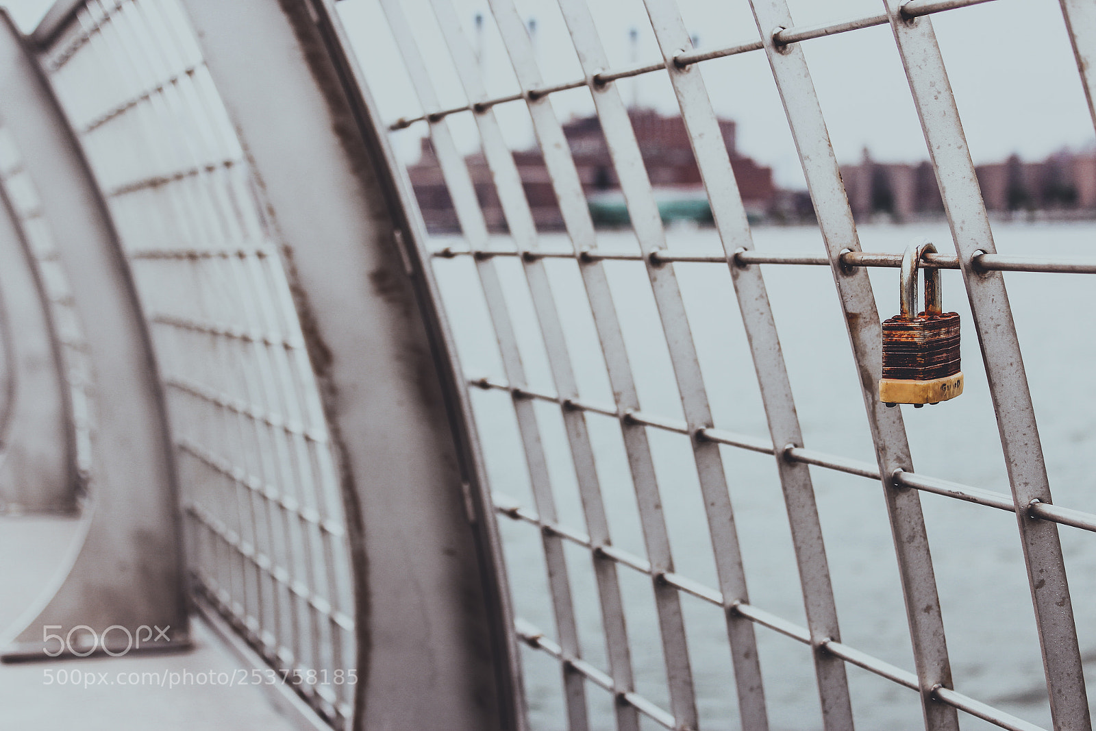 Canon EOS 1300D (EOS Rebel T6 / EOS Kiss X80) sample photo. Locks on a bridge photography