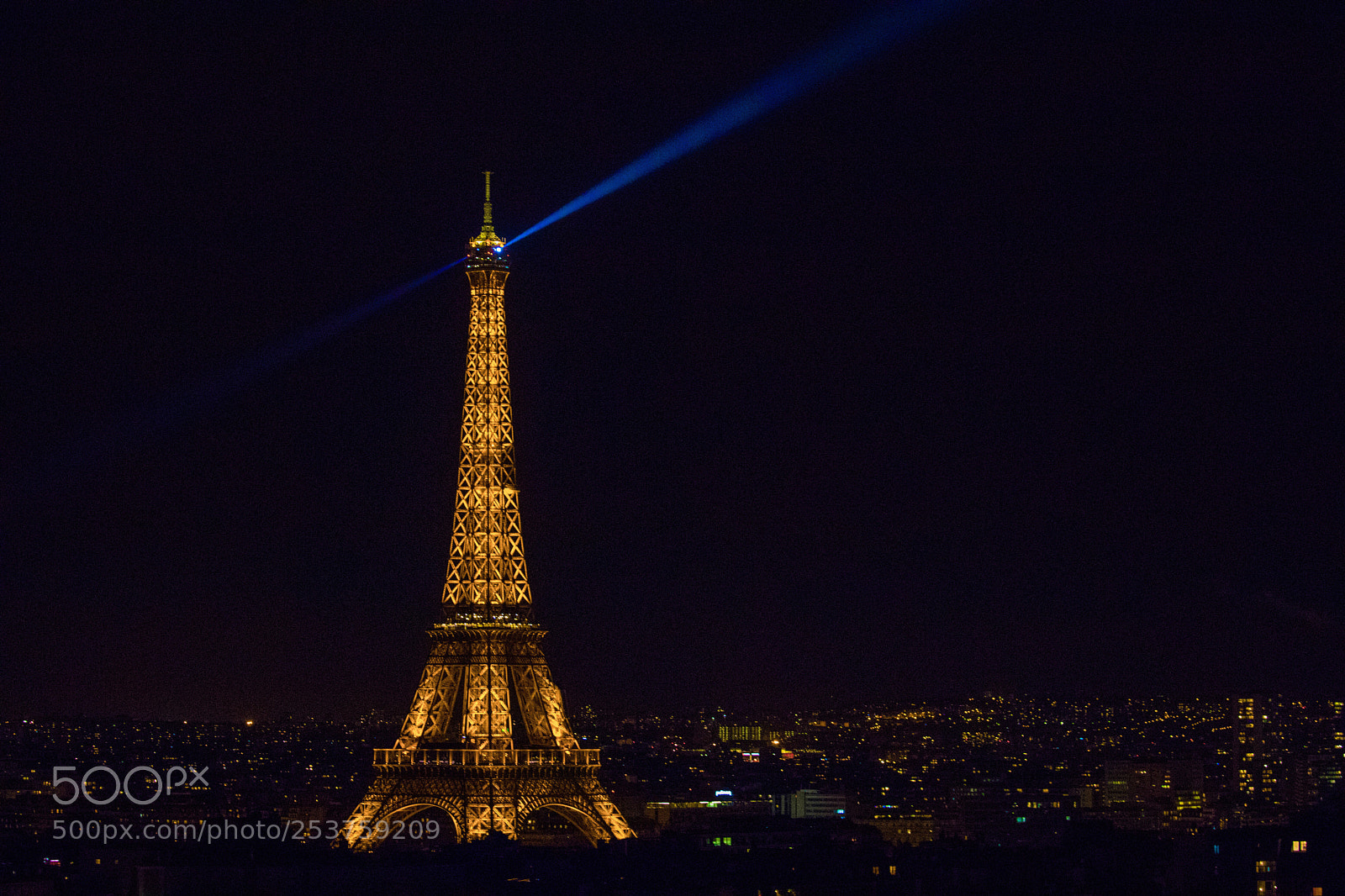 Canon EOS 6D Mark II sample photo. First time my paris photography