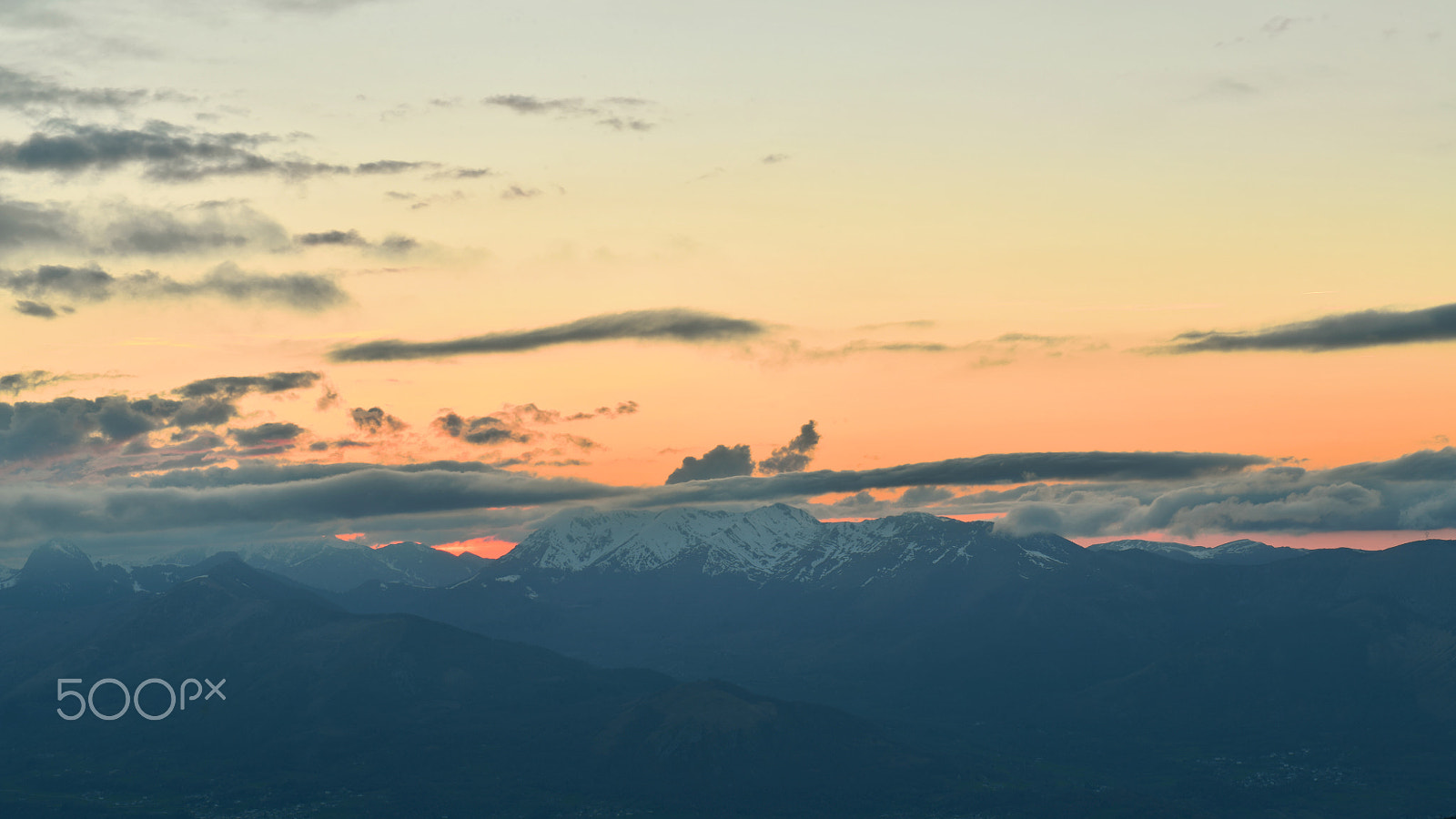 Nikon AF-S Nikkor 24-70mm F2.8G ED sample photo. Couché de soleil sur le val d'azun photography