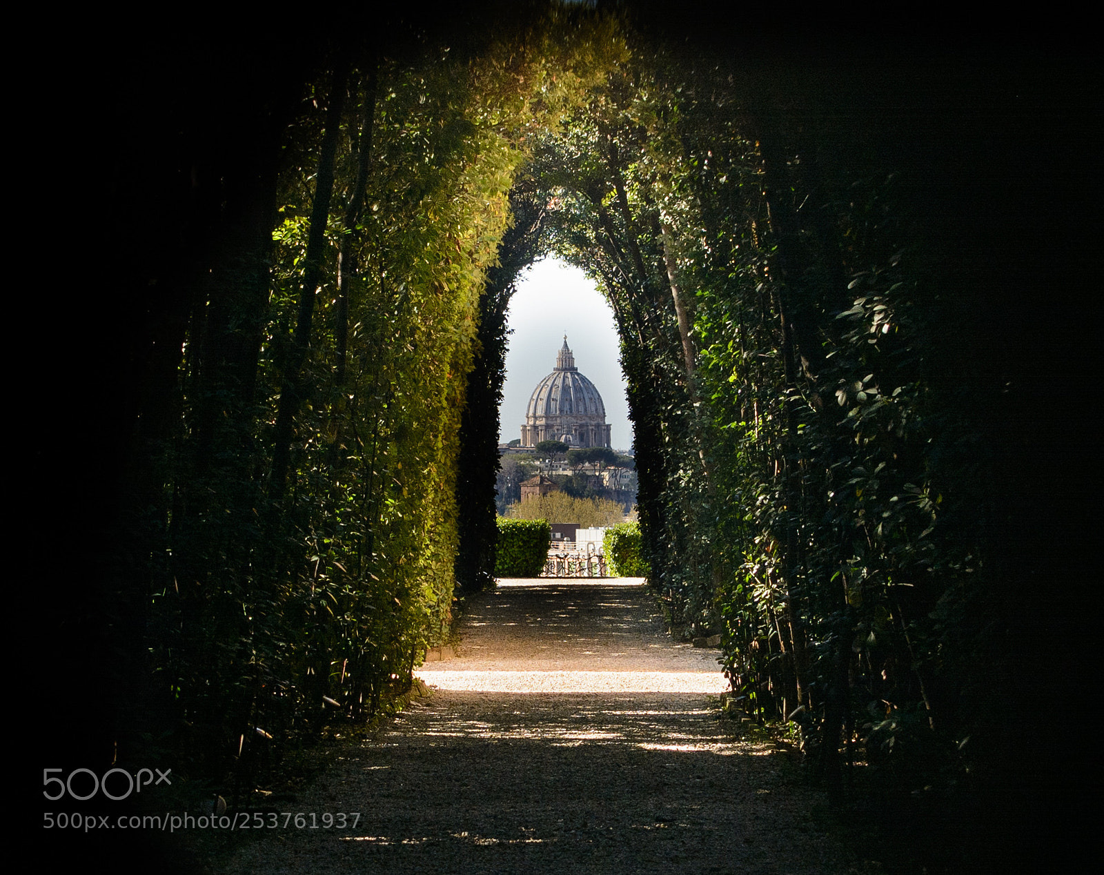 Nikon D5200 sample photo. The aventine keyhole, rome photography
