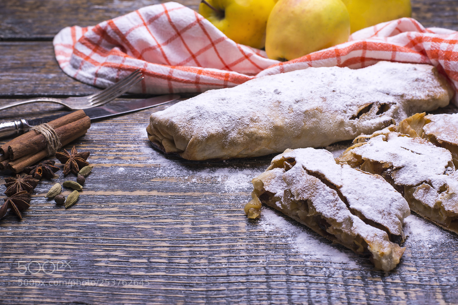 Nikon D610 sample photo. Strudel viennese with apples photography