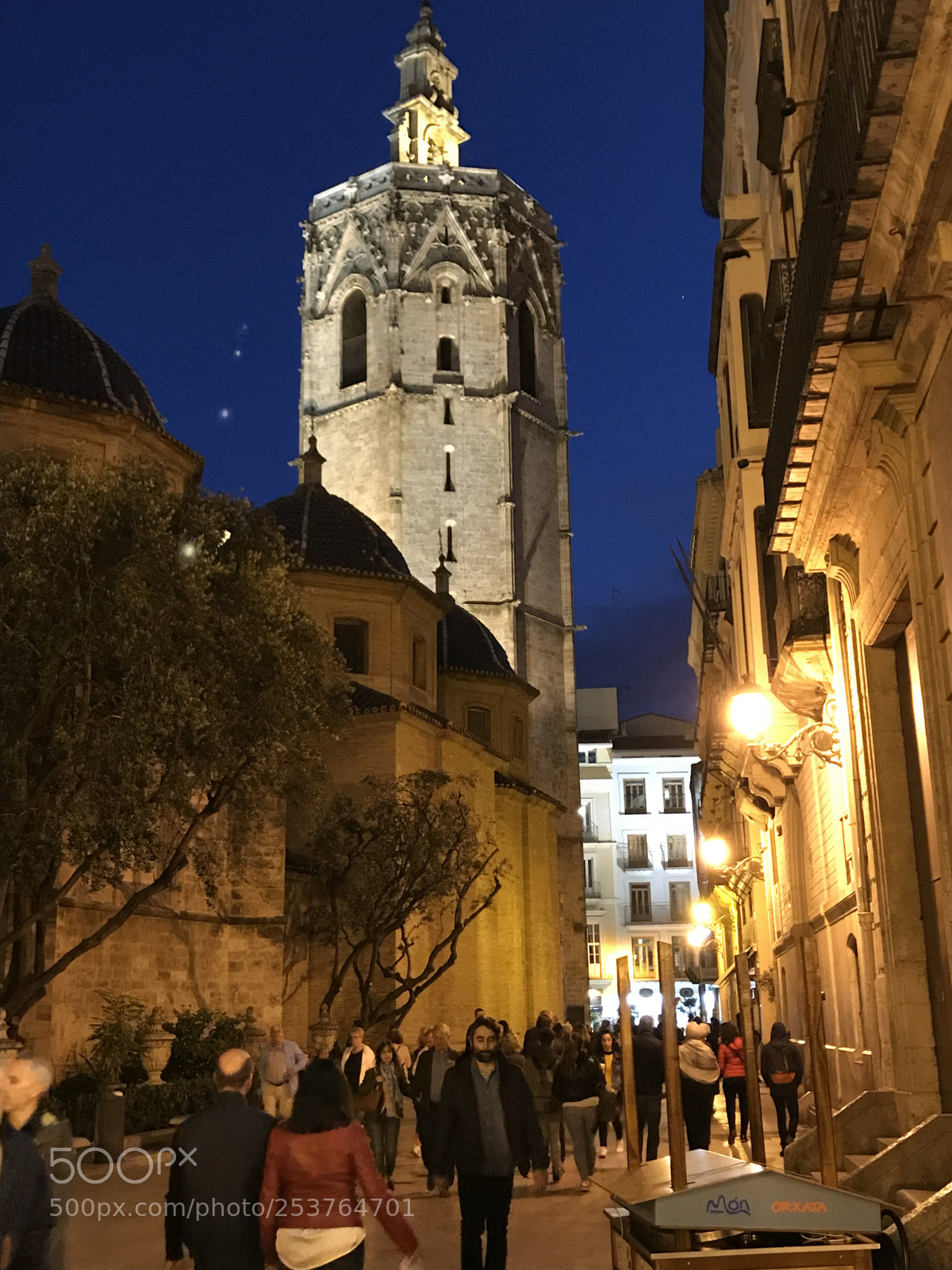 Apple iPhone 7 sample photo. Torre del miguelete photography