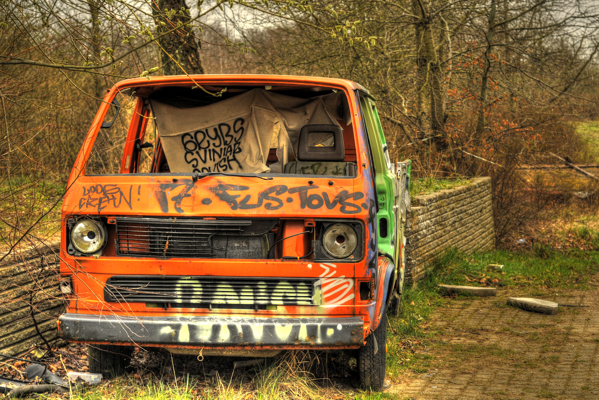 AF Nikkor 50mm f/1.8 sample photo. Abandoned vw photography