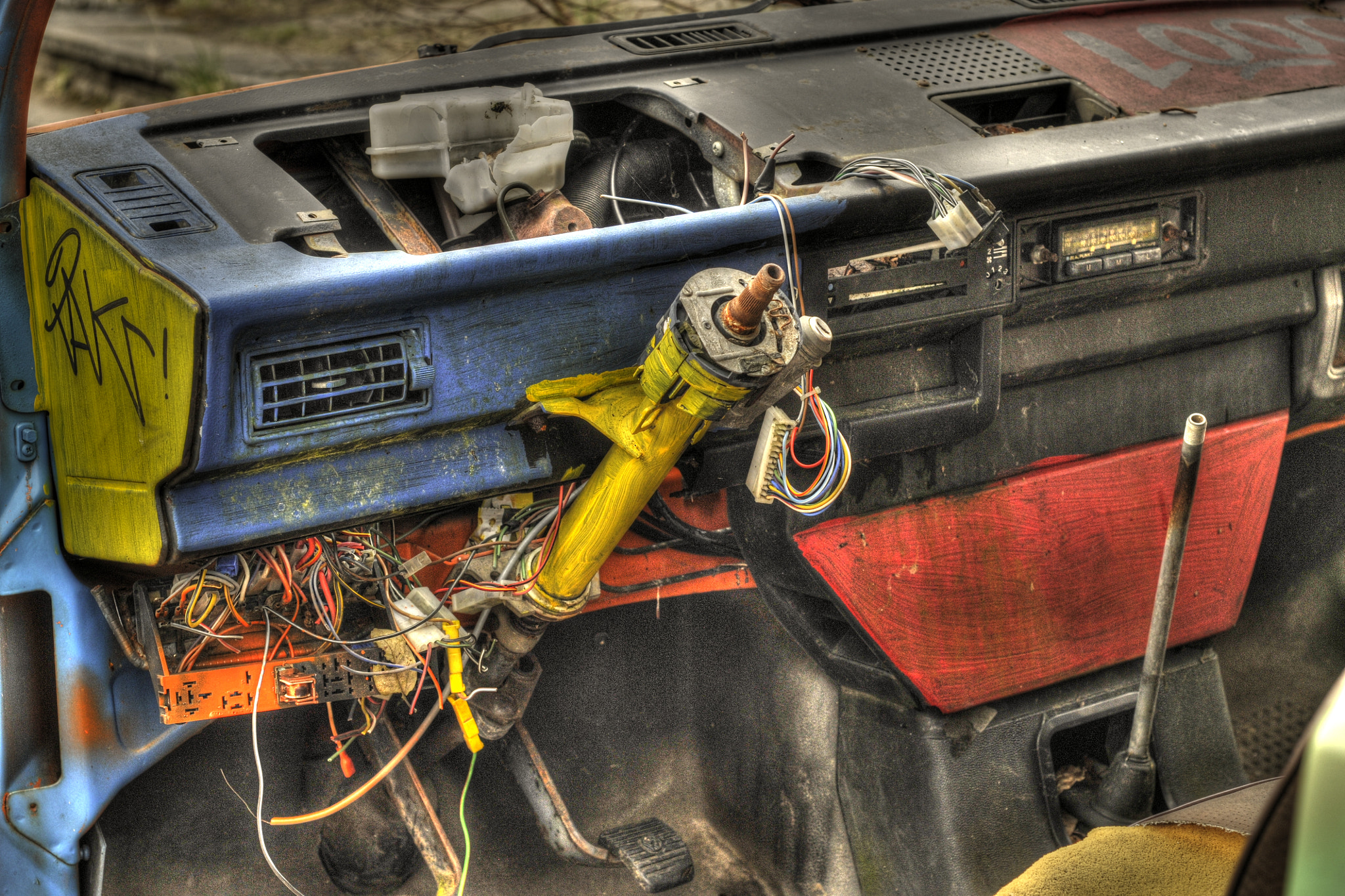 Nikon D300 + AF Nikkor 50mm f/1.8 sample photo. Abandoned vw photography