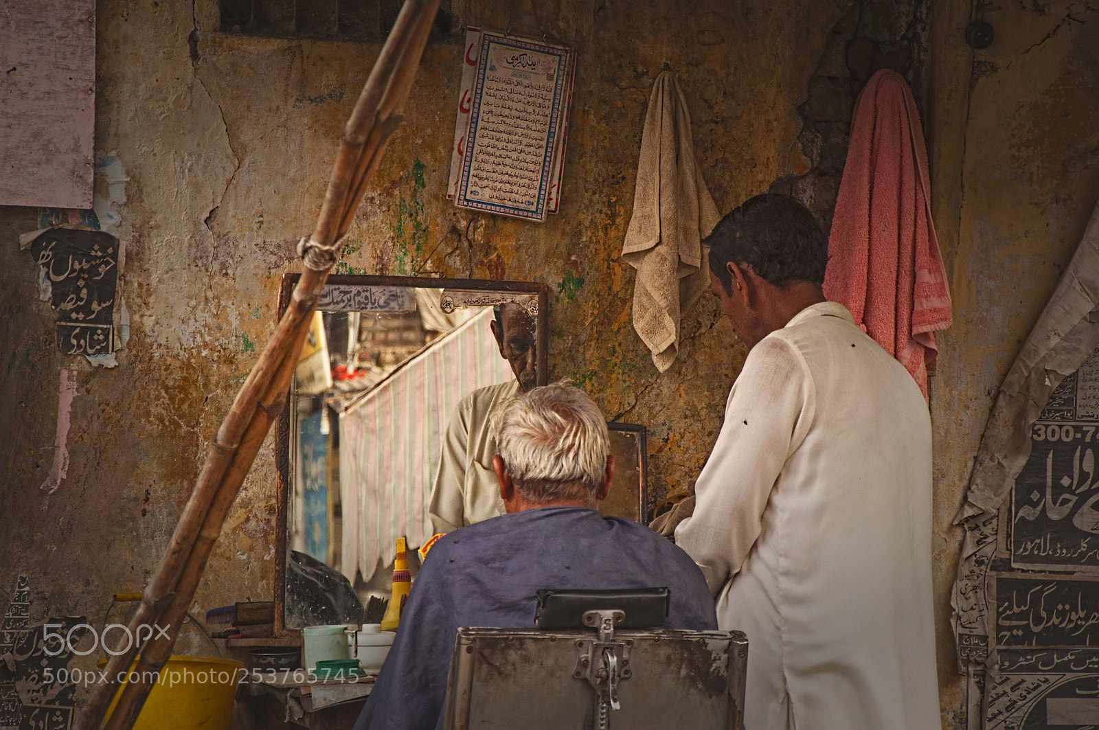 Nikon D90 sample photo. The barber photography