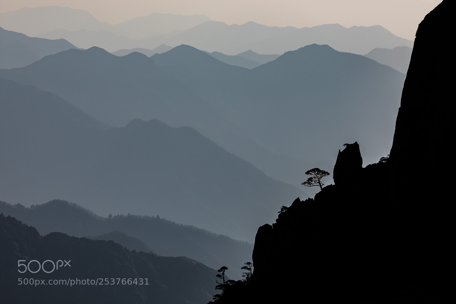 Canon EOS 5D Mark IV sample photo. Mountain layering photography