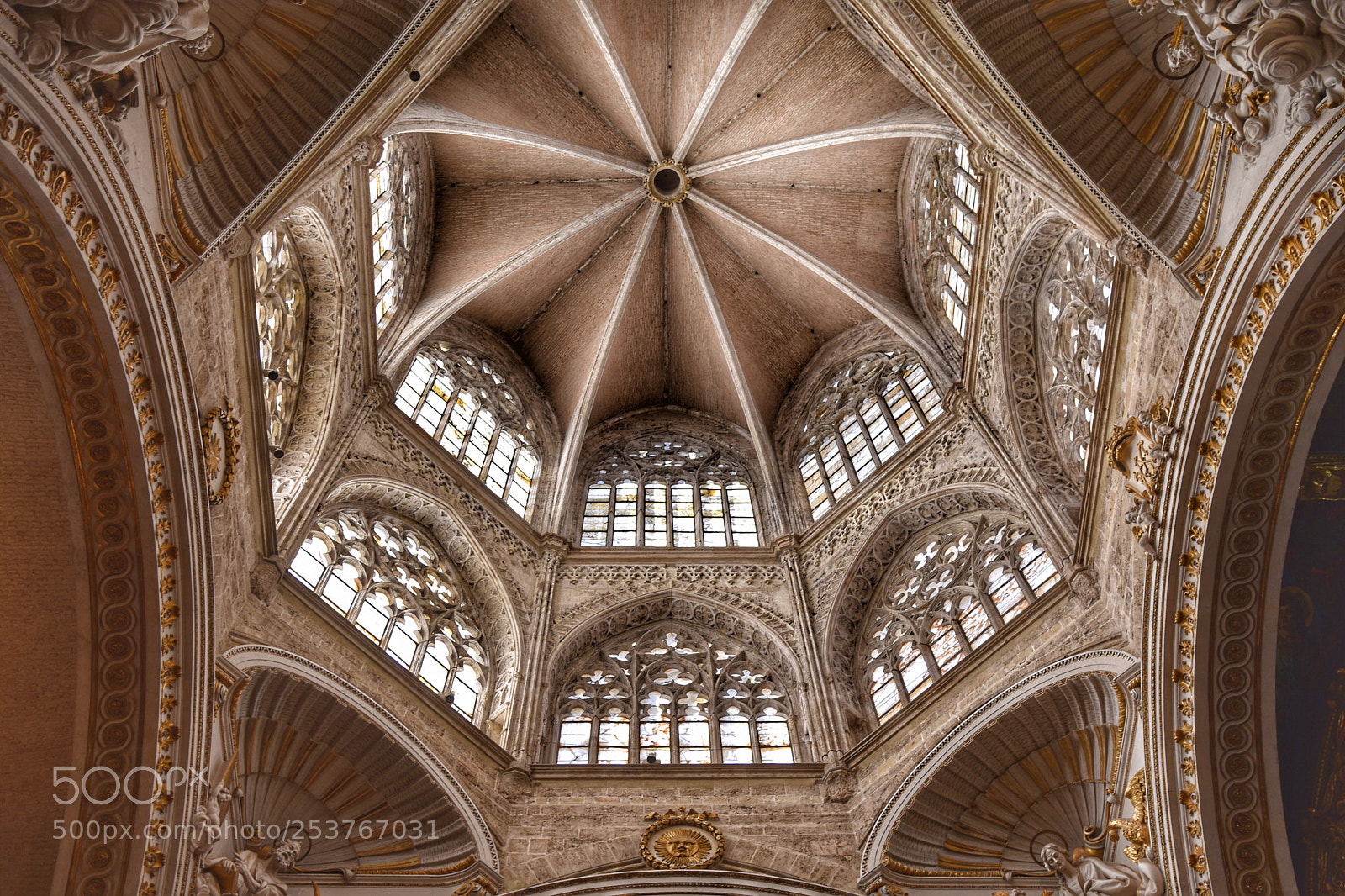 Nikon D5500 sample photo. Interior de la catedral photography