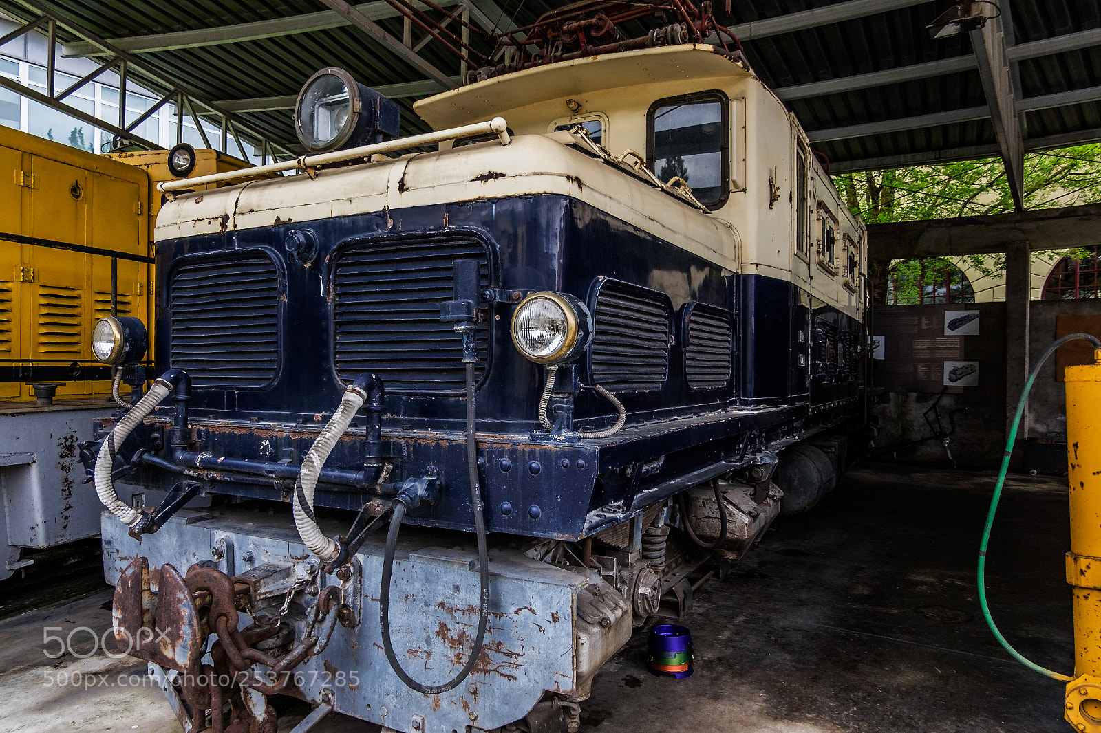 Fujifilm X-T10 sample photo. Blue monster photography