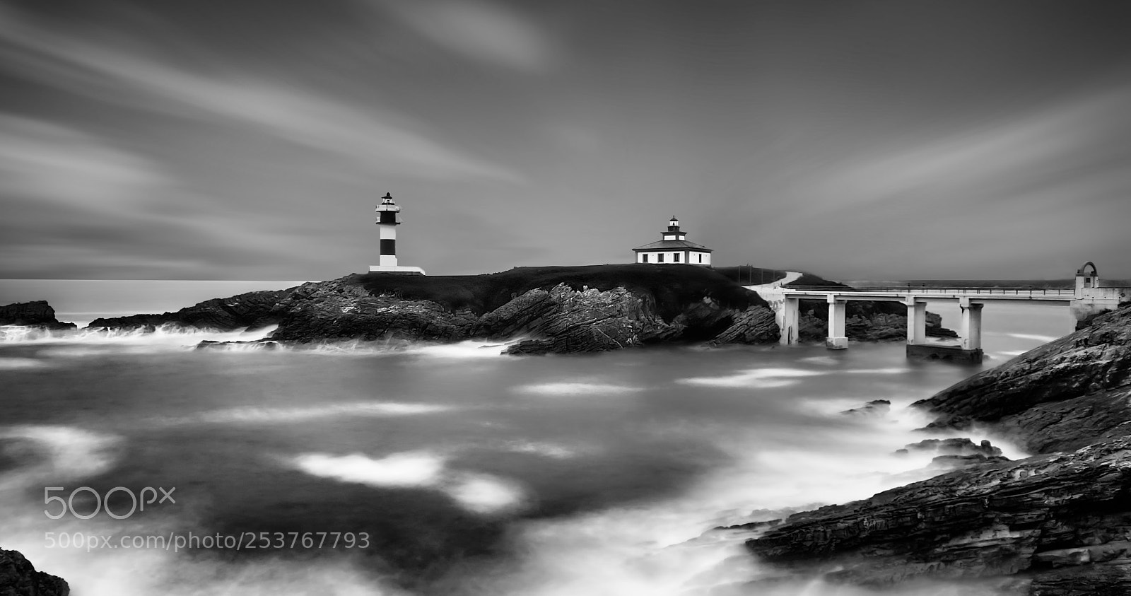 Nikon D90 sample photo. The lighthouse b&w photography