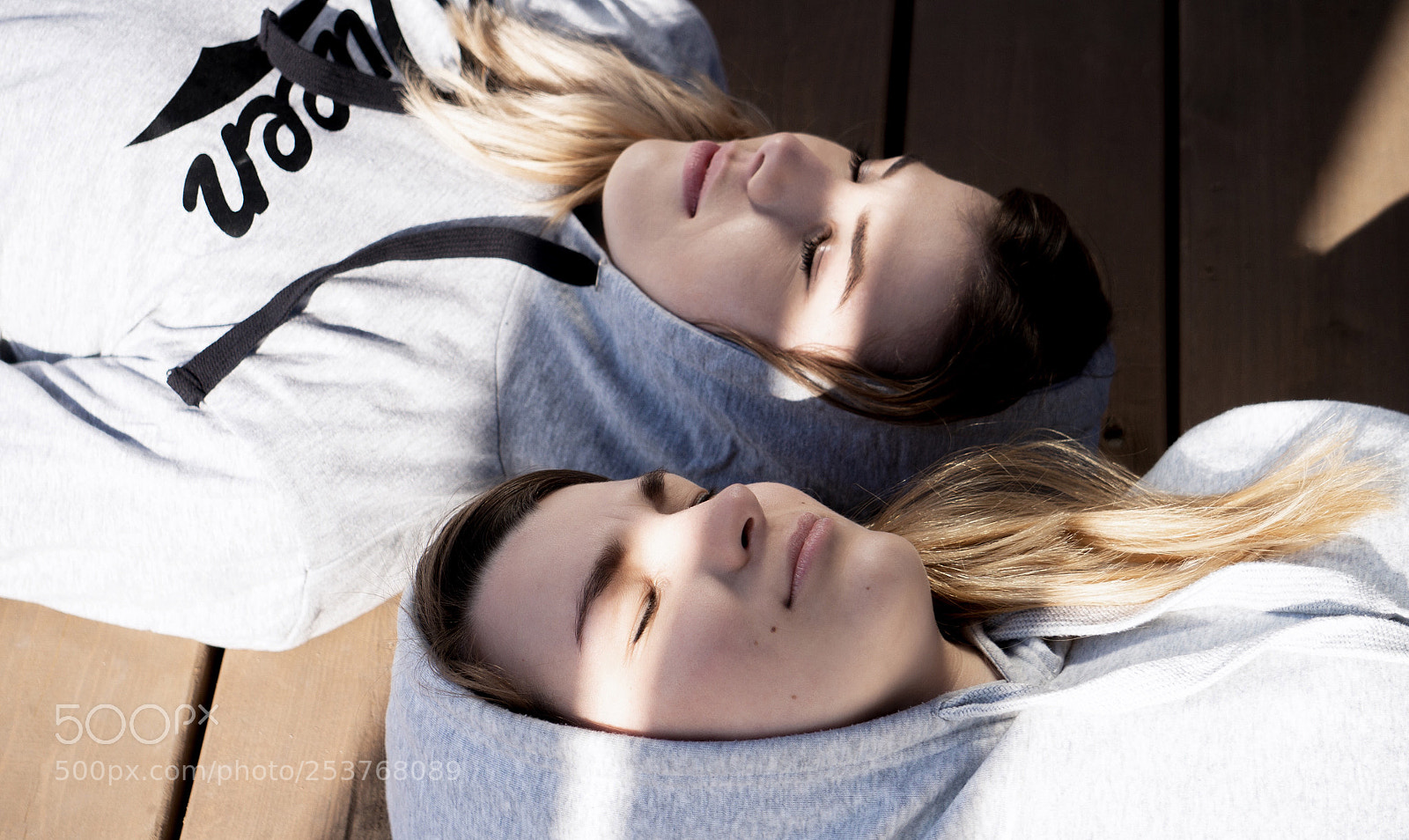 Sony Alpha NEX-5R sample photo. Twins photography
